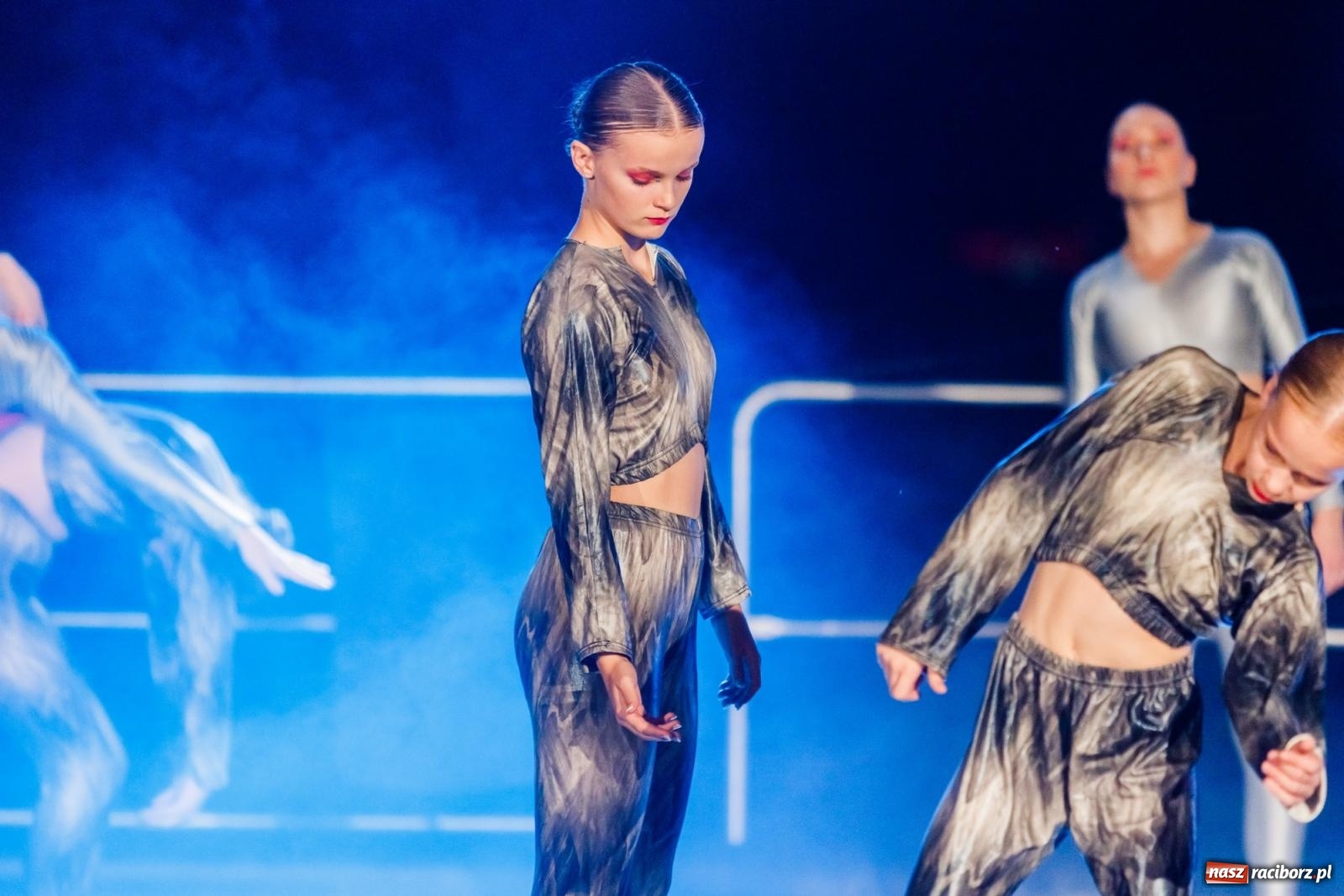 Zdjęcie w galerii na portalu naszraciborz.pl: KOLORY ŻYCIA - widowisko na wodzie w parku m. Roth [FOTO i WIDEO] wiadomości z regionu