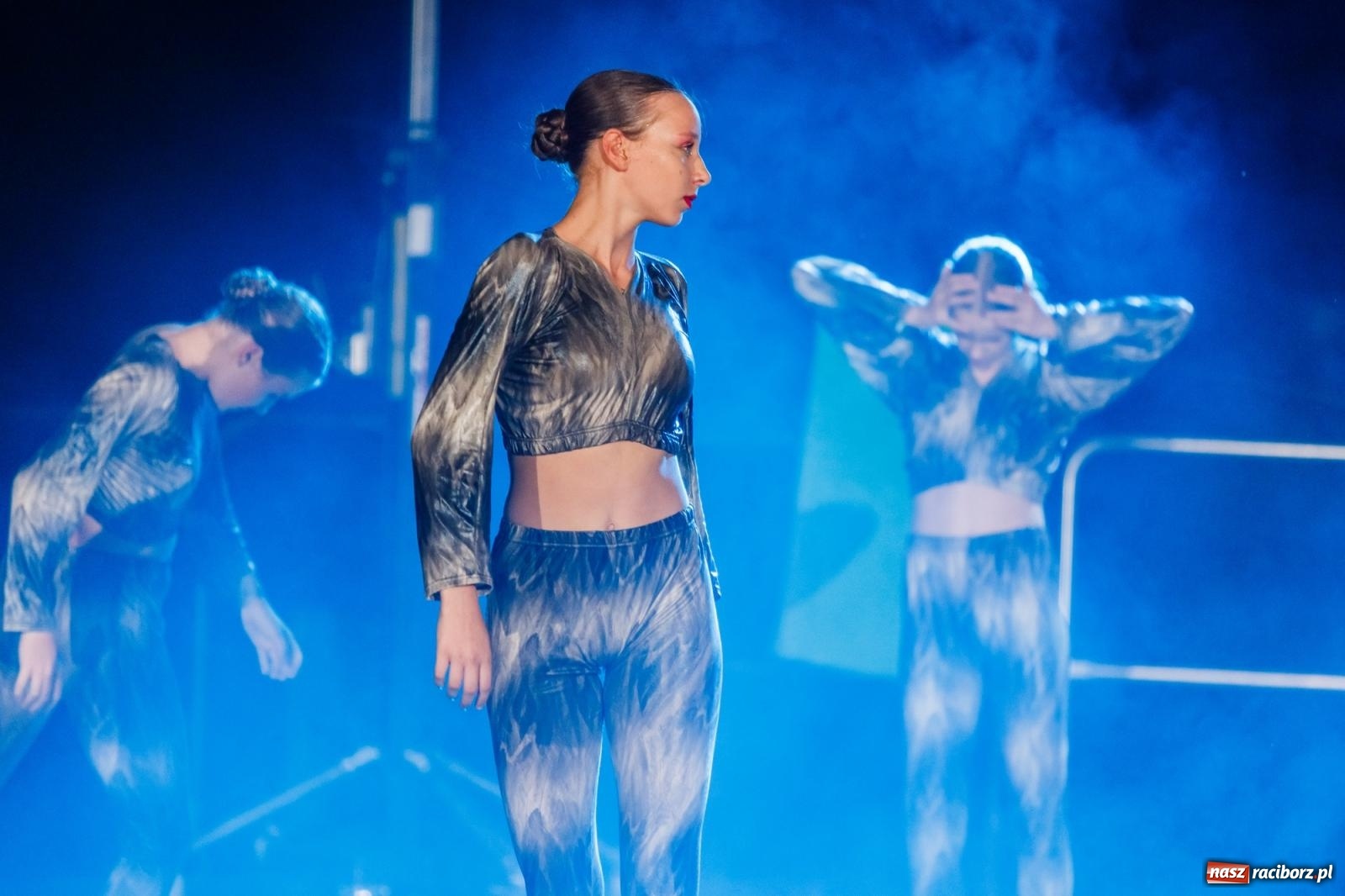 Zdjęcie w galerii na portalu naszraciborz.pl: KOLORY ŻYCIA - widowisko na wodzie w parku m. Roth [FOTO i WIDEO] wiadomości z regionu