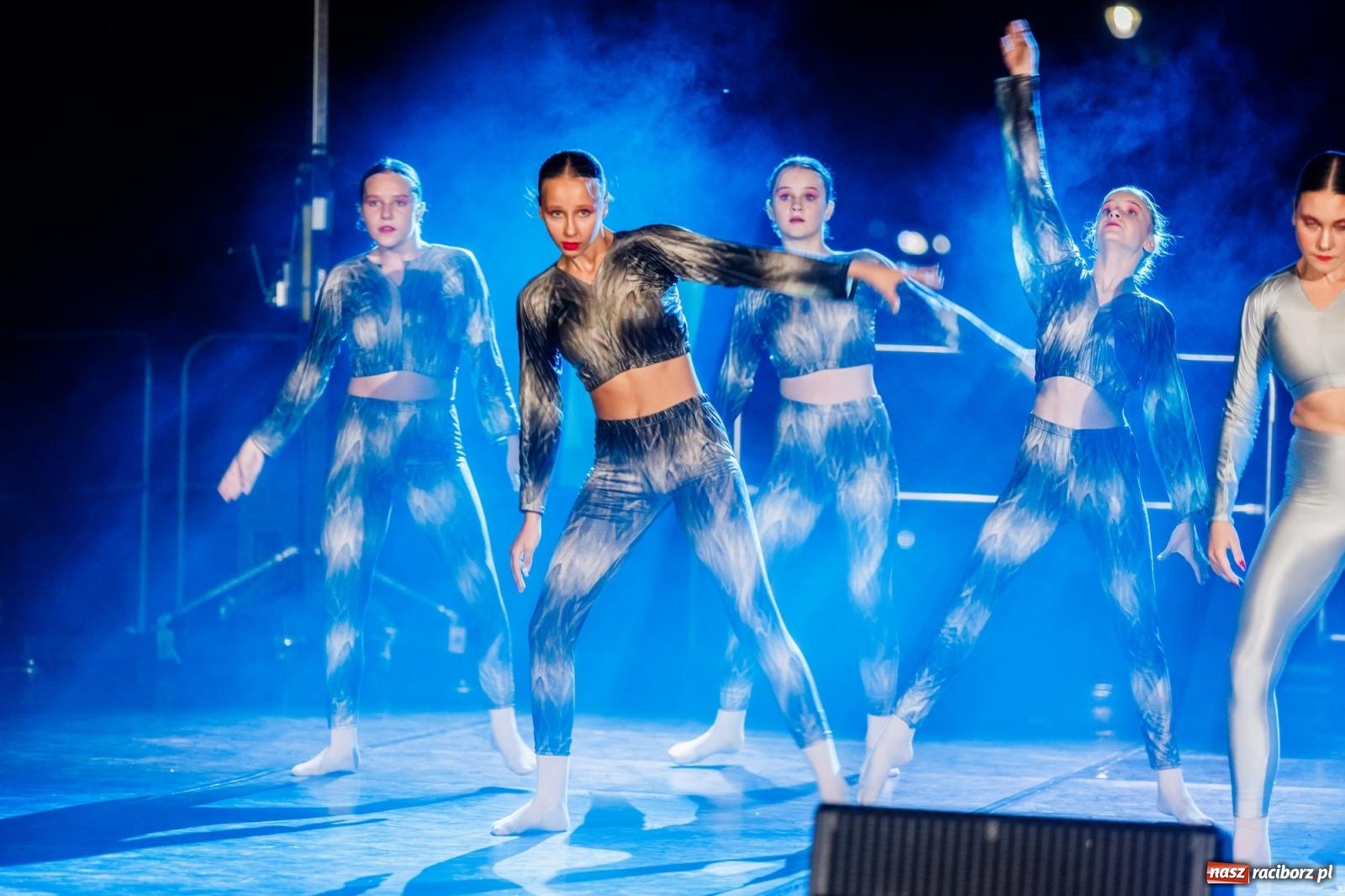 Zdjęcie w galerii na portalu naszraciborz.pl: KOLORY ŻYCIA - widowisko na wodzie w parku m. Roth [FOTO i WIDEO] wiadomości z regionu