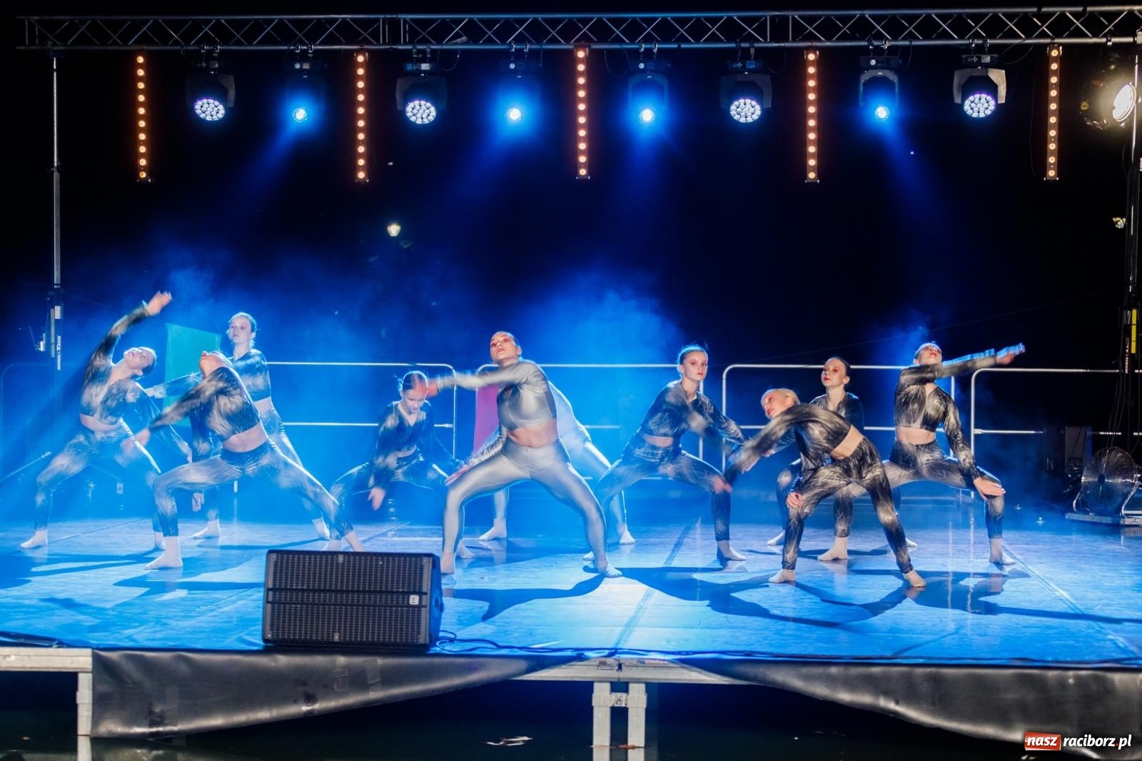 Zdjęcie w galerii na portalu naszraciborz.pl: KOLORY ŻYCIA - widowisko na wodzie w parku m. Roth [FOTO i WIDEO] wiadomości z regionu