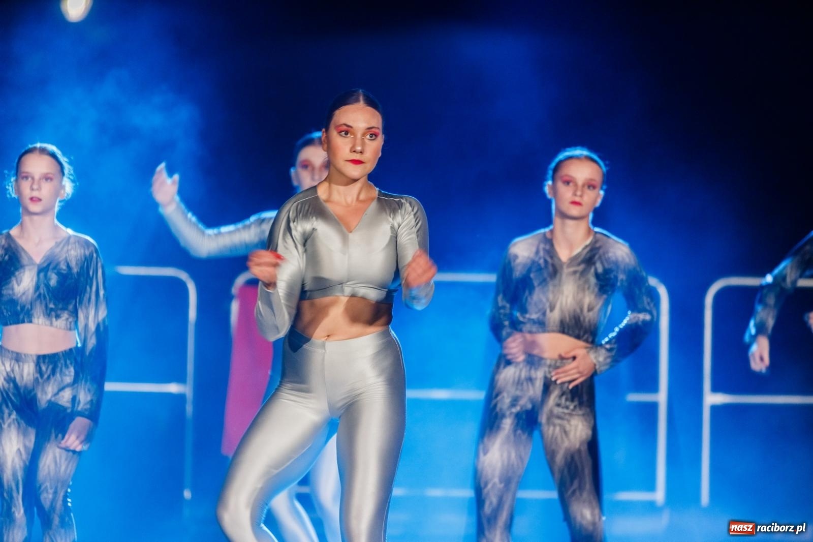 Zdjęcie w galerii na portalu naszraciborz.pl: KOLORY ŻYCIA - widowisko na wodzie w parku m. Roth [FOTO i WIDEO] wiadomości z regionu