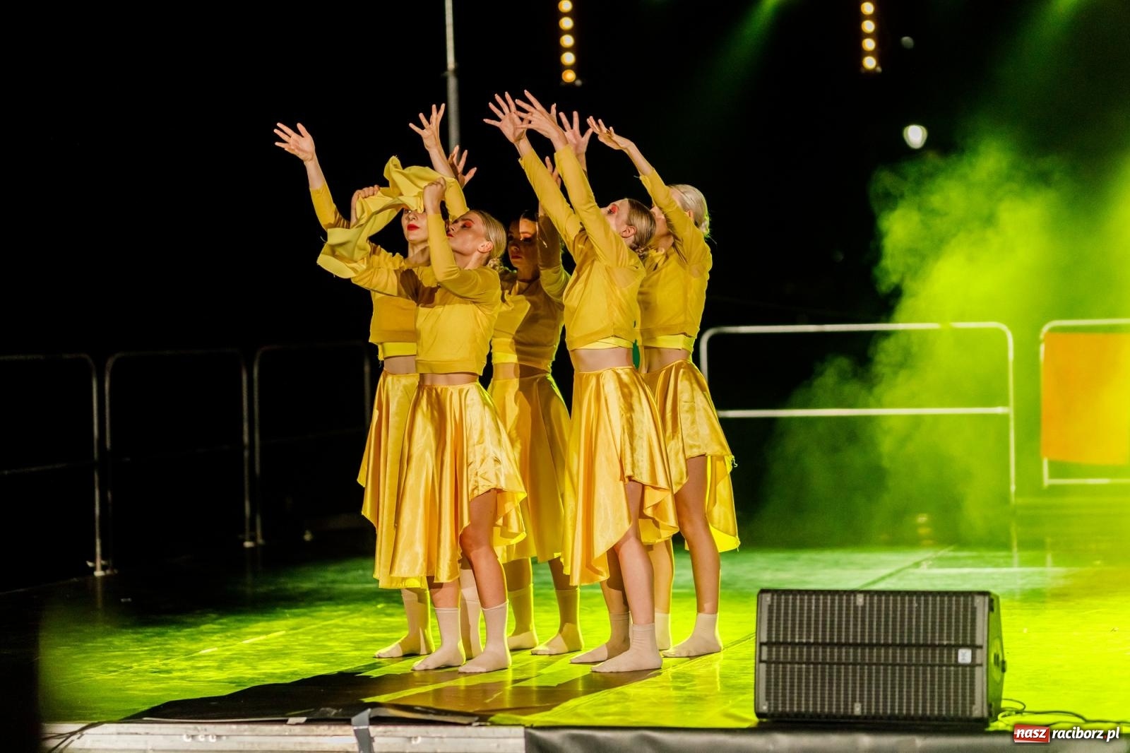 Zdjęcie w galerii na portalu naszraciborz.pl: KOLORY ŻYCIA - widowisko na wodzie w parku m. Roth [FOTO i WIDEO] wiadomości z regionu
