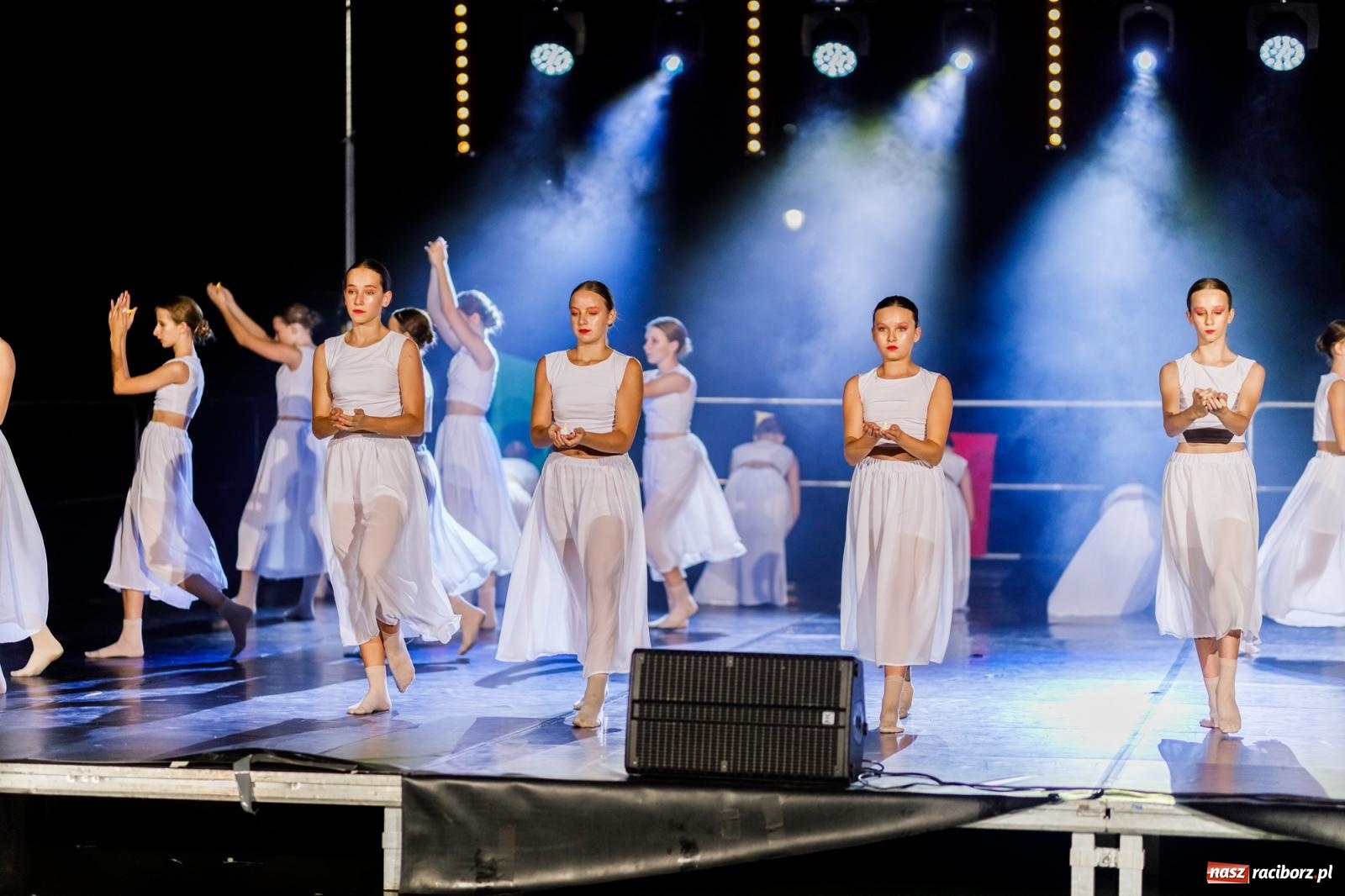 Zdjęcie w galerii na portalu naszraciborz.pl: KOLORY ŻYCIA - widowisko na wodzie w parku m. Roth [FOTO i WIDEO] wiadomości z regionu