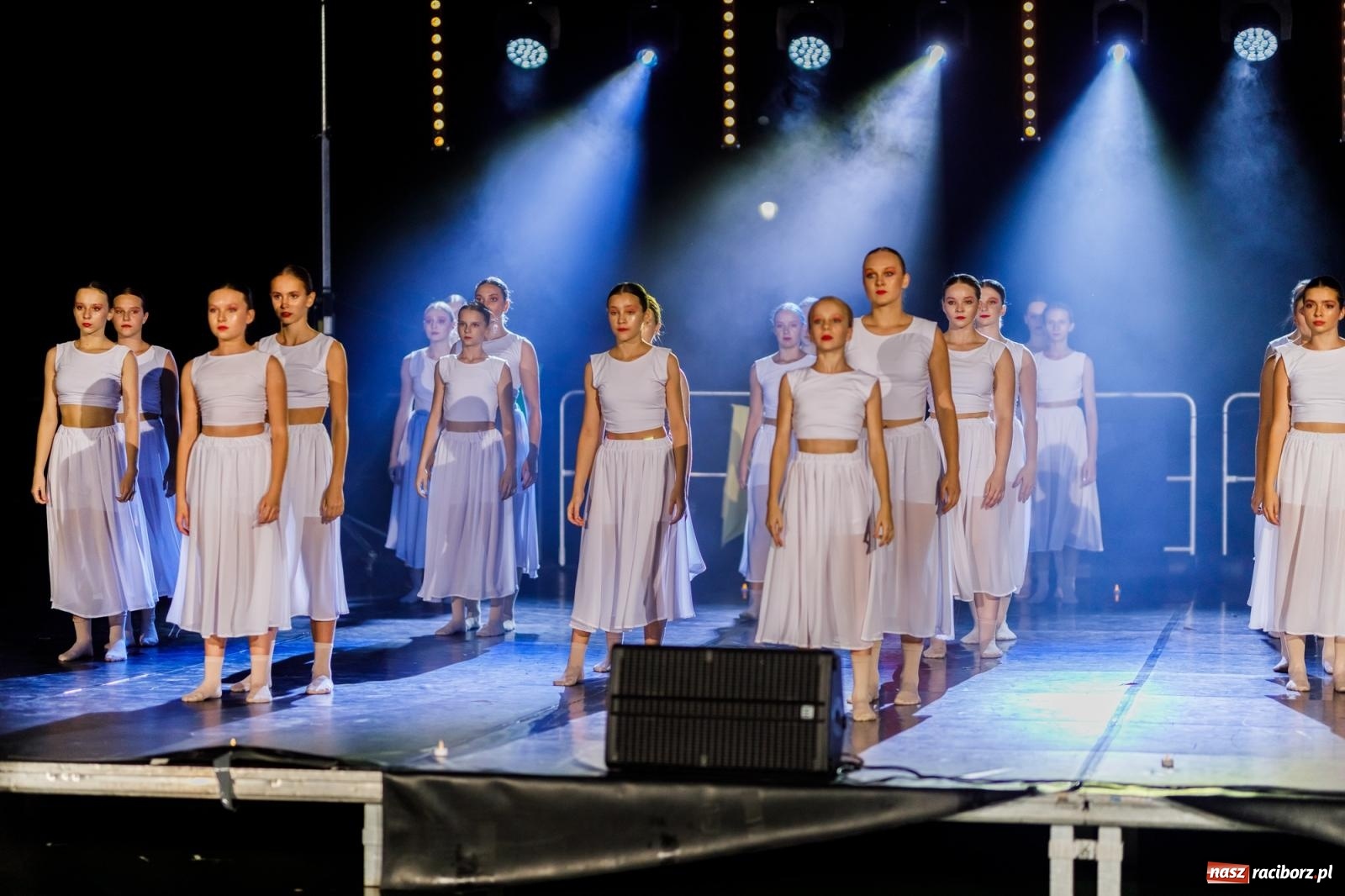 Zdjęcie w galerii na portalu naszraciborz.pl: KOLORY ŻYCIA - widowisko na wodzie w parku m. Roth [FOTO i WIDEO] wiadomości z regionu