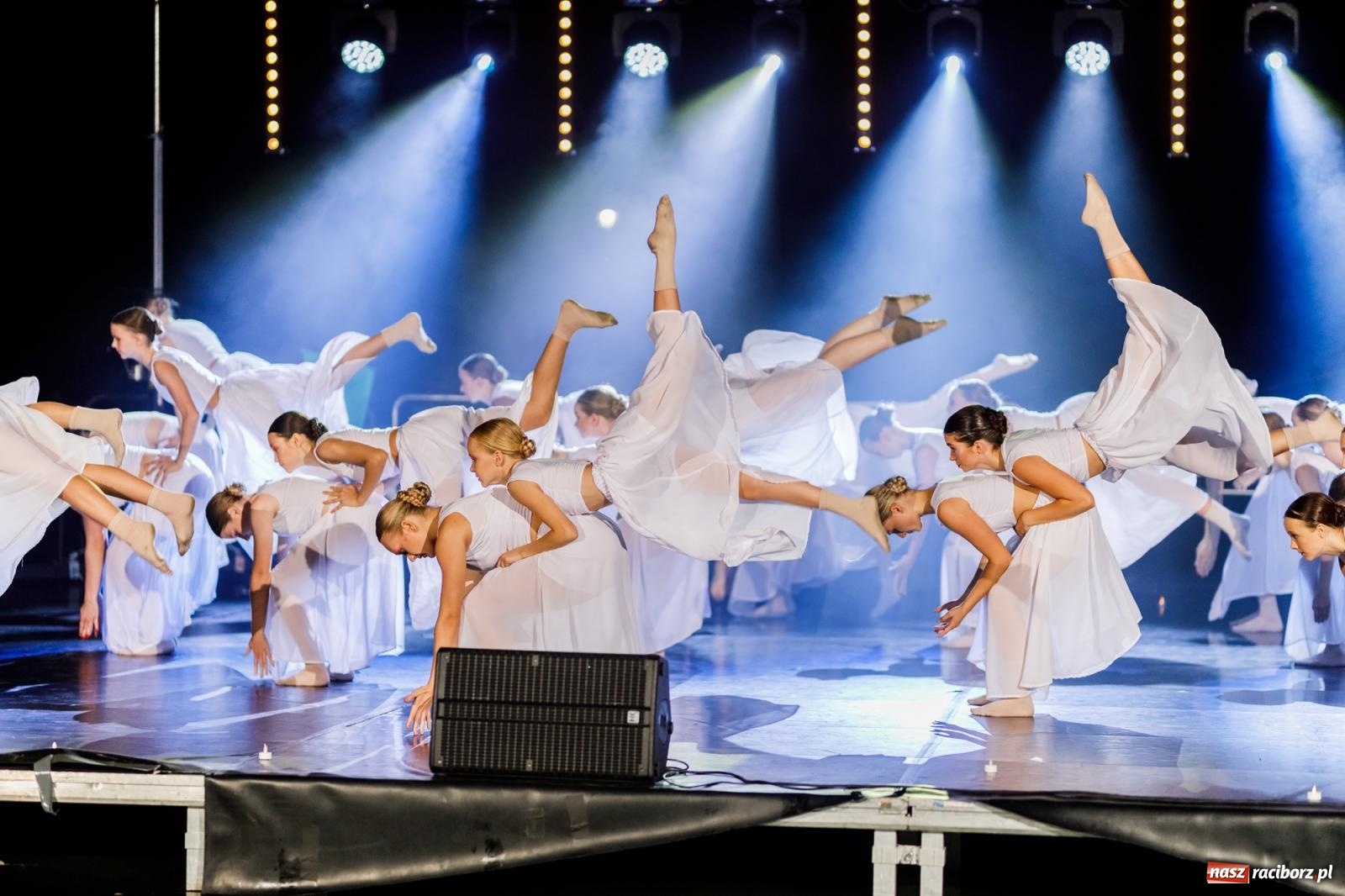 Zdjęcie w galerii na portalu naszraciborz.pl: KOLORY ŻYCIA - widowisko na wodzie w parku m. Roth [FOTO i WIDEO] wiadomości z regionu