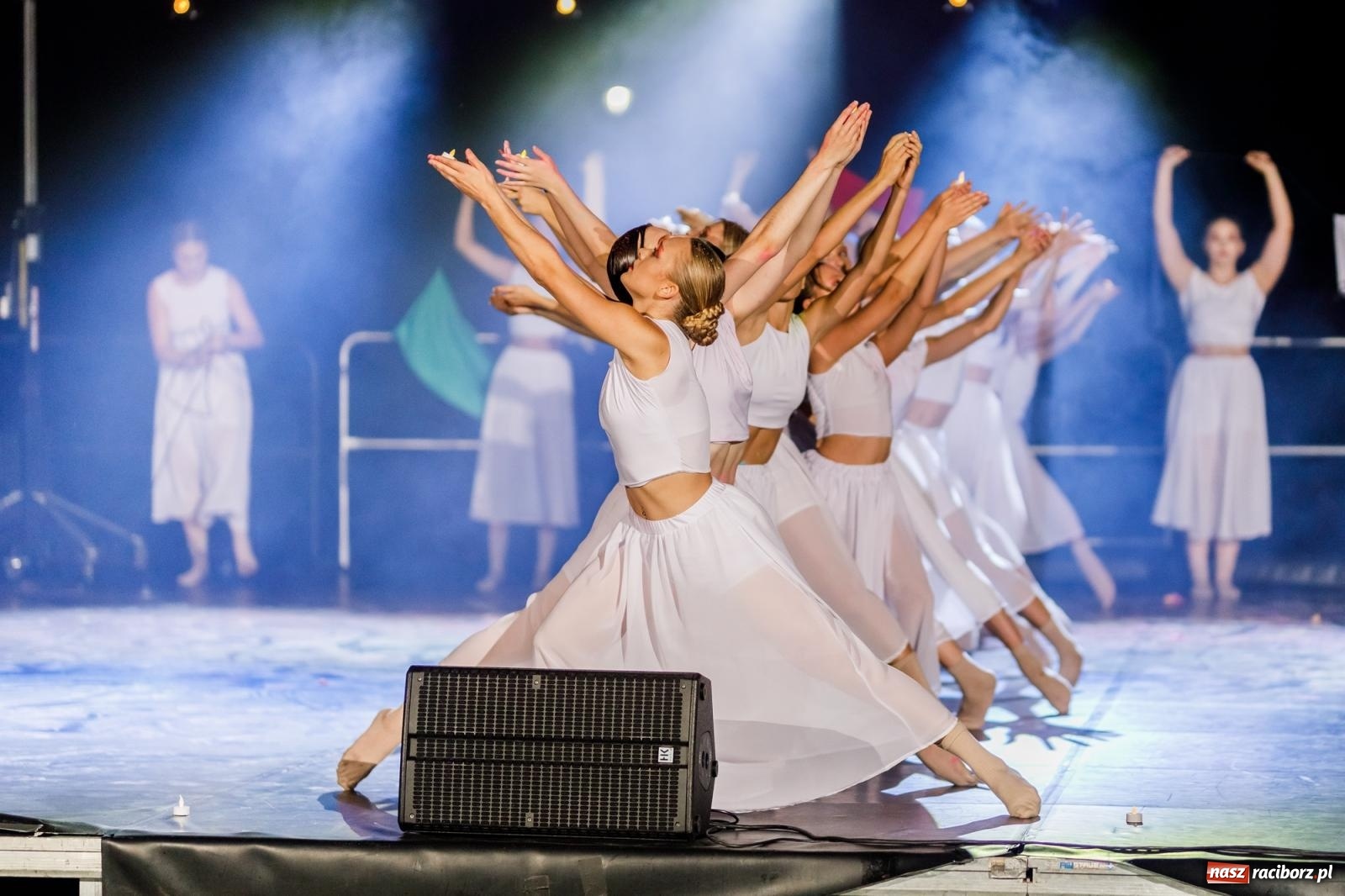 Zdjęcie w galerii na portalu naszraciborz.pl: KOLORY ŻYCIA - widowisko na wodzie w parku m. Roth [FOTO i WIDEO] wiadomości z regionu