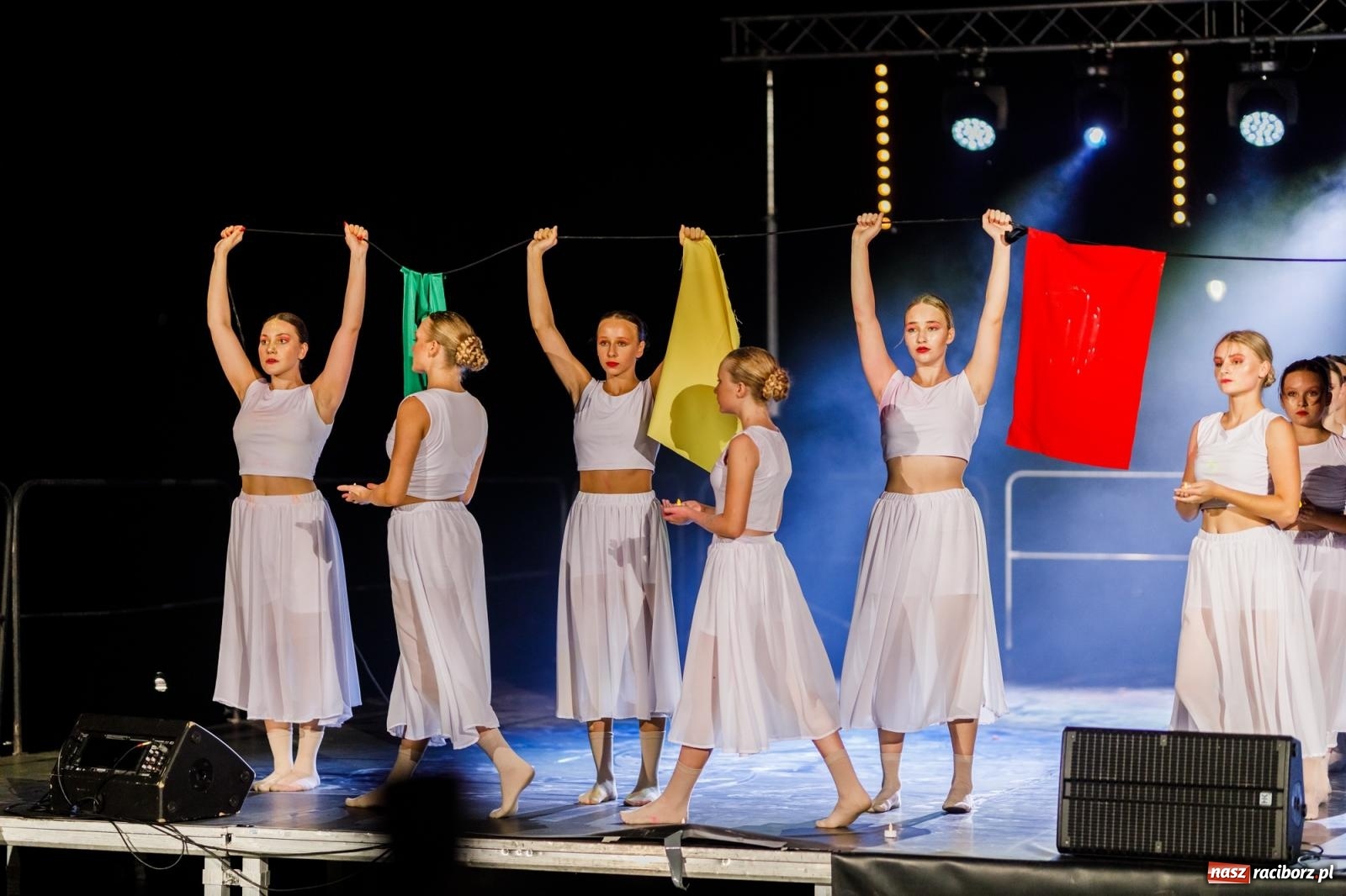 Zdjęcie w galerii na portalu naszraciborz.pl: KOLORY ŻYCIA - widowisko na wodzie w parku m. Roth [FOTO i WIDEO] wiadomości z regionu