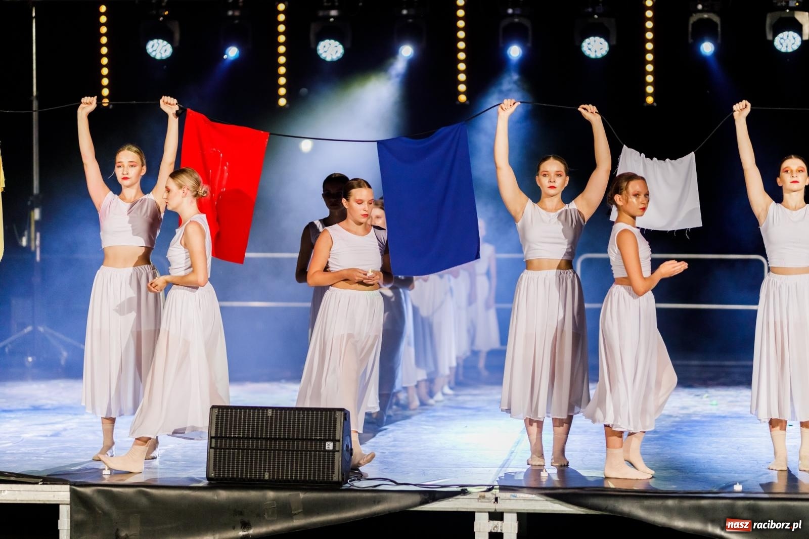 Zdjęcie w galerii na portalu naszraciborz.pl: KOLORY ŻYCIA - widowisko na wodzie w parku m. Roth [FOTO i WIDEO] wiadomości z regionu