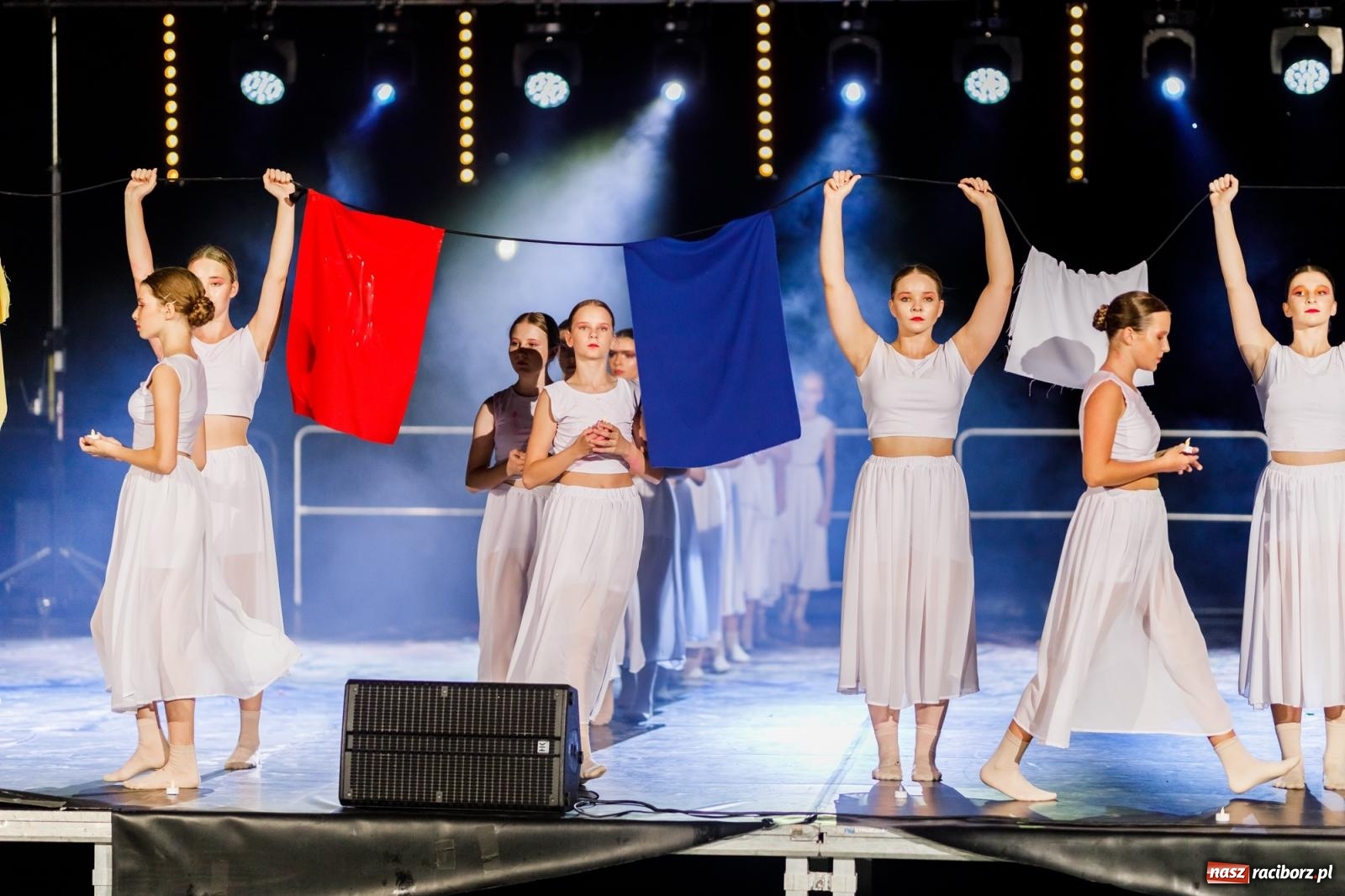 Zdjęcie w galerii na portalu naszraciborz.pl: KOLORY ŻYCIA - widowisko na wodzie w parku m. Roth [FOTO i WIDEO] wiadomości z regionu