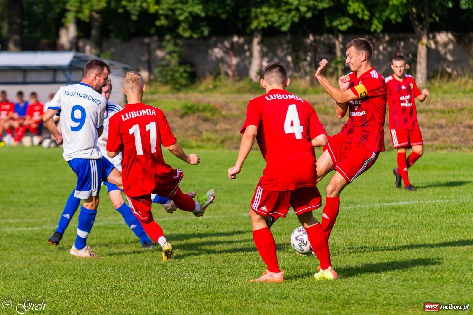 Zdjęcie w galerii na portalu naszraciborz.pl: Klasyczny hat-trick Dawida Lenarta pogrążył Markowice [FOTO] wiadomości z regionu