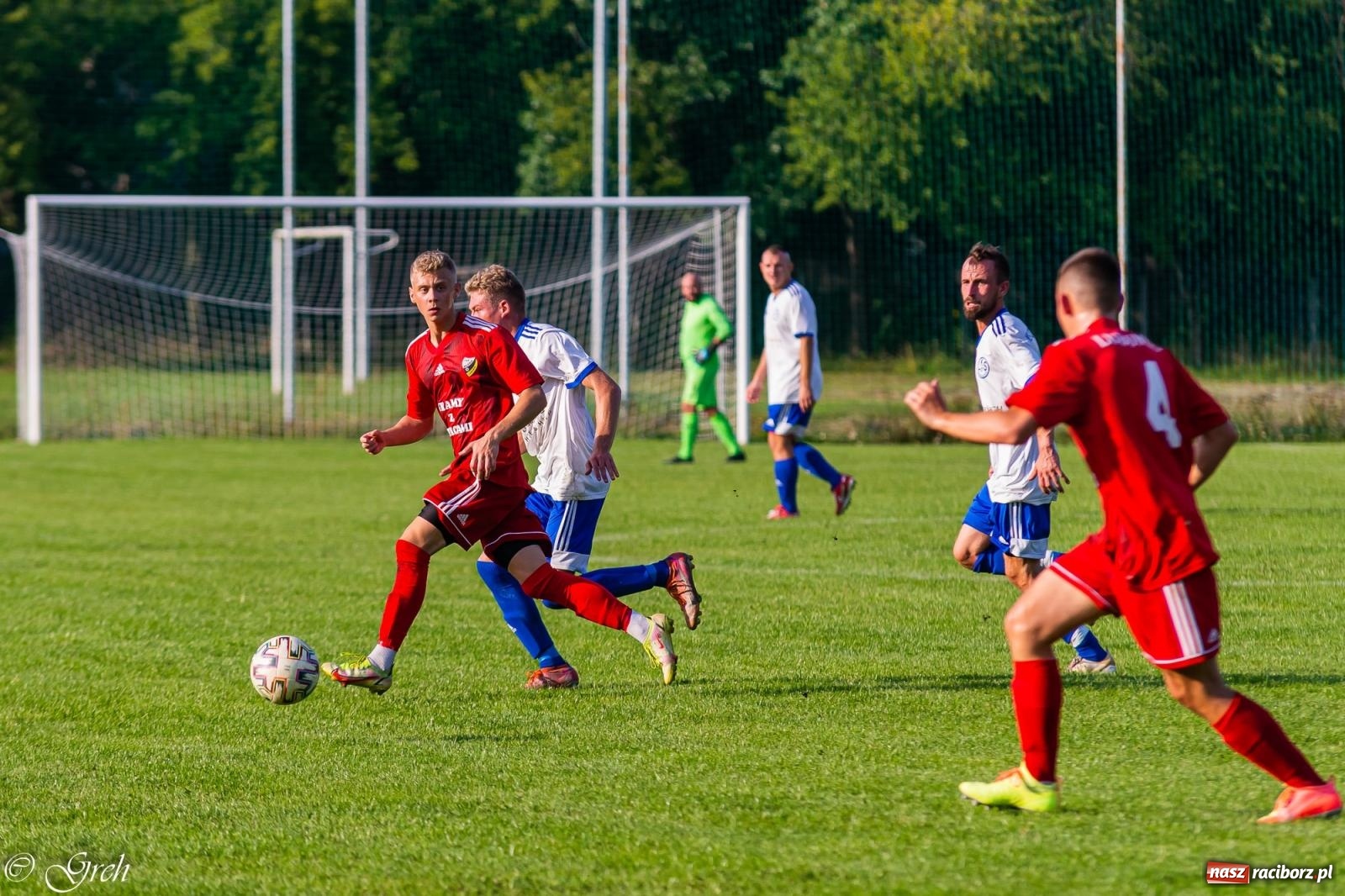 Zdjęcie w galerii na portalu naszraciborz.pl: Klasyczny hat-trick Dawida Lenarta pogrążył Markowice [FOTO] wiadomości z regionu