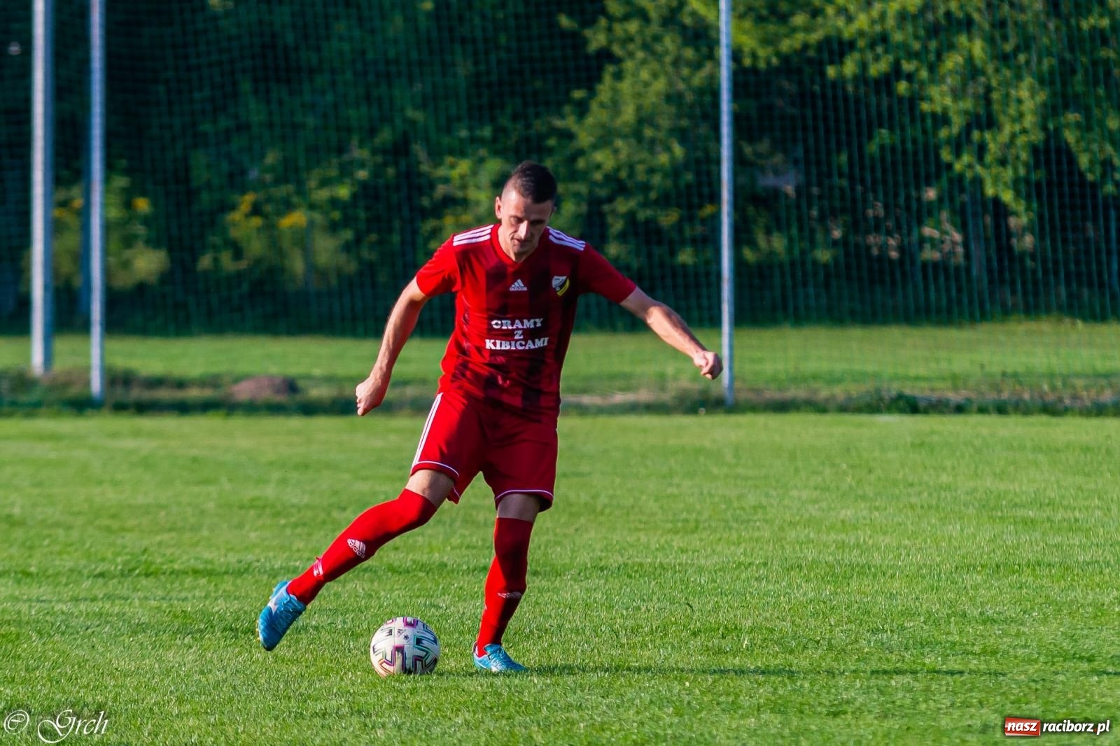 Zdjęcie w galerii na portalu naszraciborz.pl: Klasyczny hat-trick Dawida Lenarta pogrążył Markowice [FOTO] wiadomości z regionu