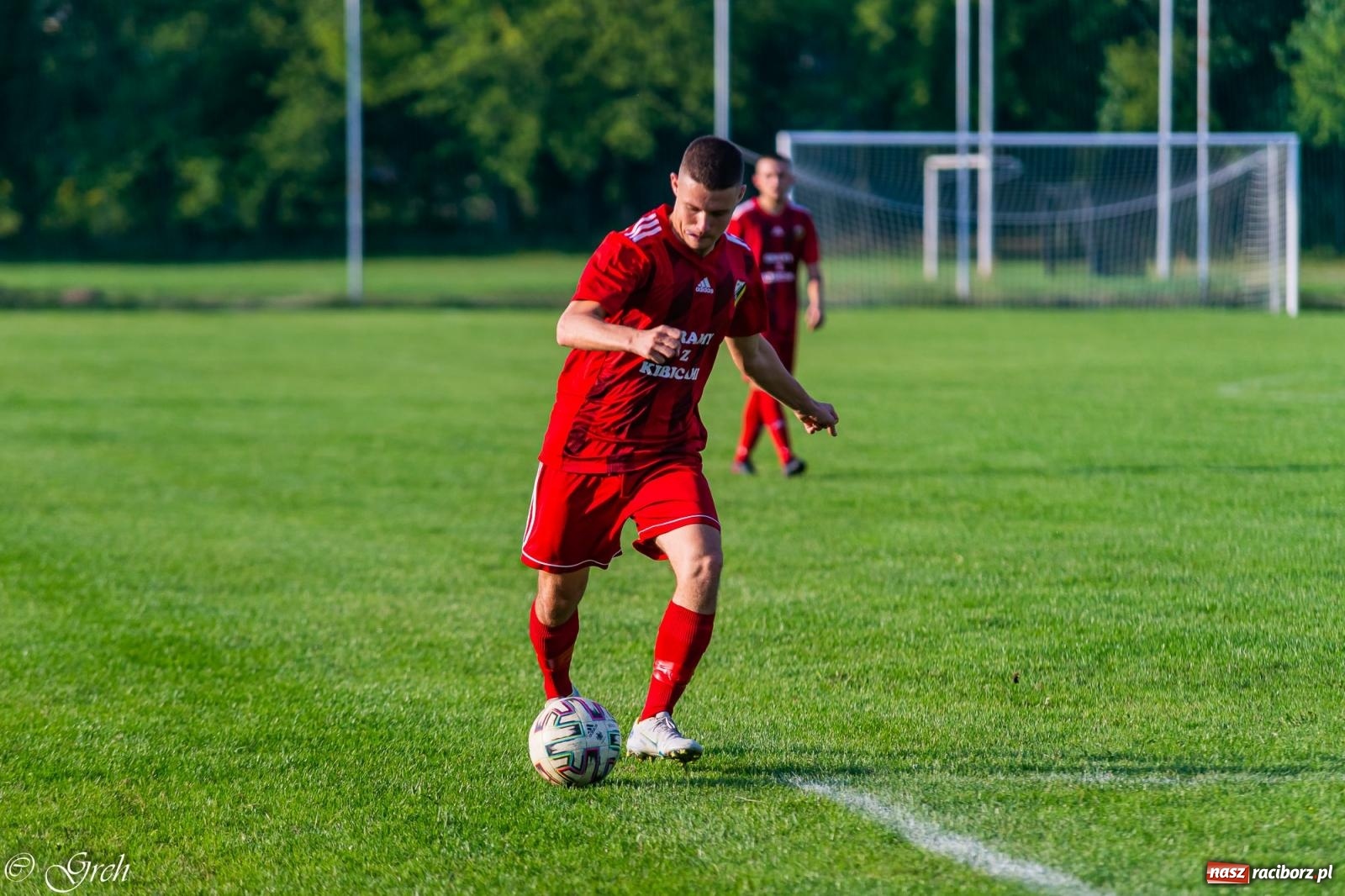 Zdjęcie w galerii na portalu naszraciborz.pl: Klasyczny hat-trick Dawida Lenarta pogrążył Markowice [FOTO] wiadomości z regionu