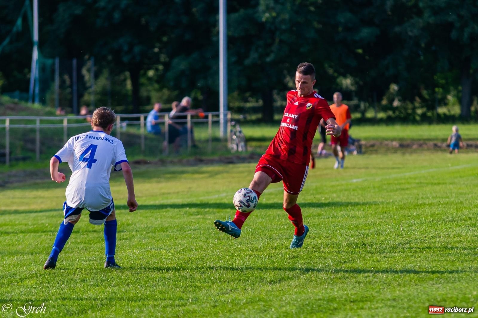 Zdjęcie w galerii na portalu naszraciborz.pl: Klasyczny hat-trick Dawida Lenarta pogrążył Markowice [FOTO] wiadomości z regionu