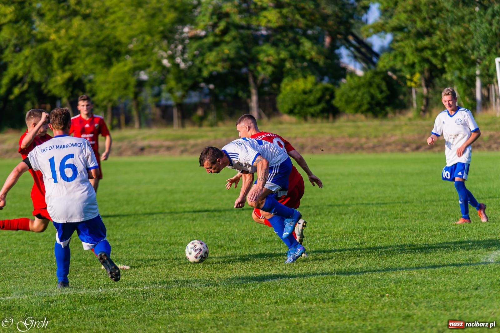 Zdjęcie w galerii na portalu naszraciborz.pl: Klasyczny hat-trick Dawida Lenarta pogrążył Markowice [FOTO] wiadomości z regionu