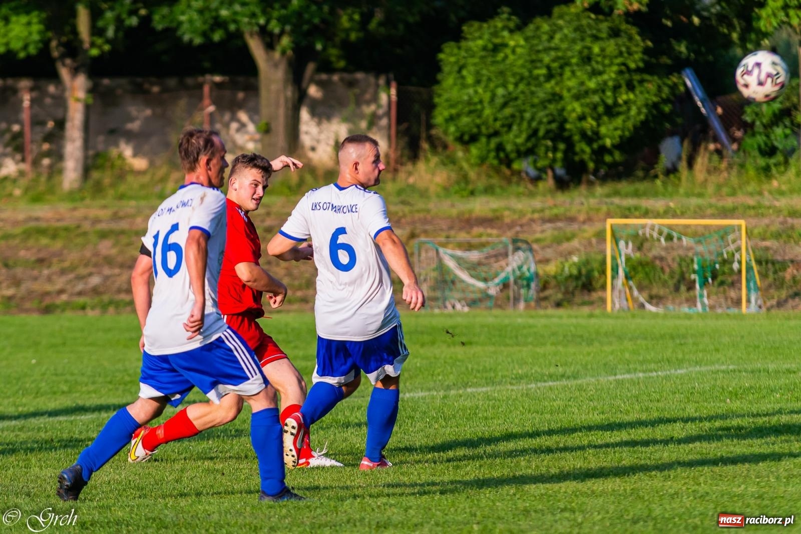 Zdjęcie w galerii na portalu naszraciborz.pl: Klasyczny hat-trick Dawida Lenarta pogrążył Markowice [FOTO] wiadomości z regionu
