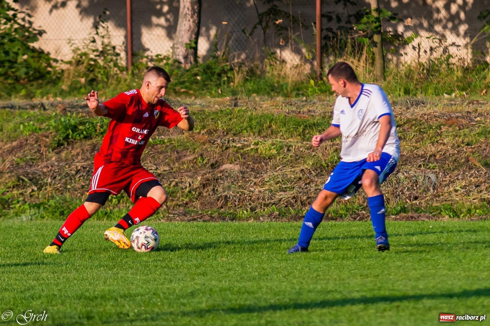 Zdjęcie w galerii na portalu naszraciborz.pl: Klasyczny hat-trick Dawida Lenarta pogrążył Markowice [FOTO] wiadomości z regionu