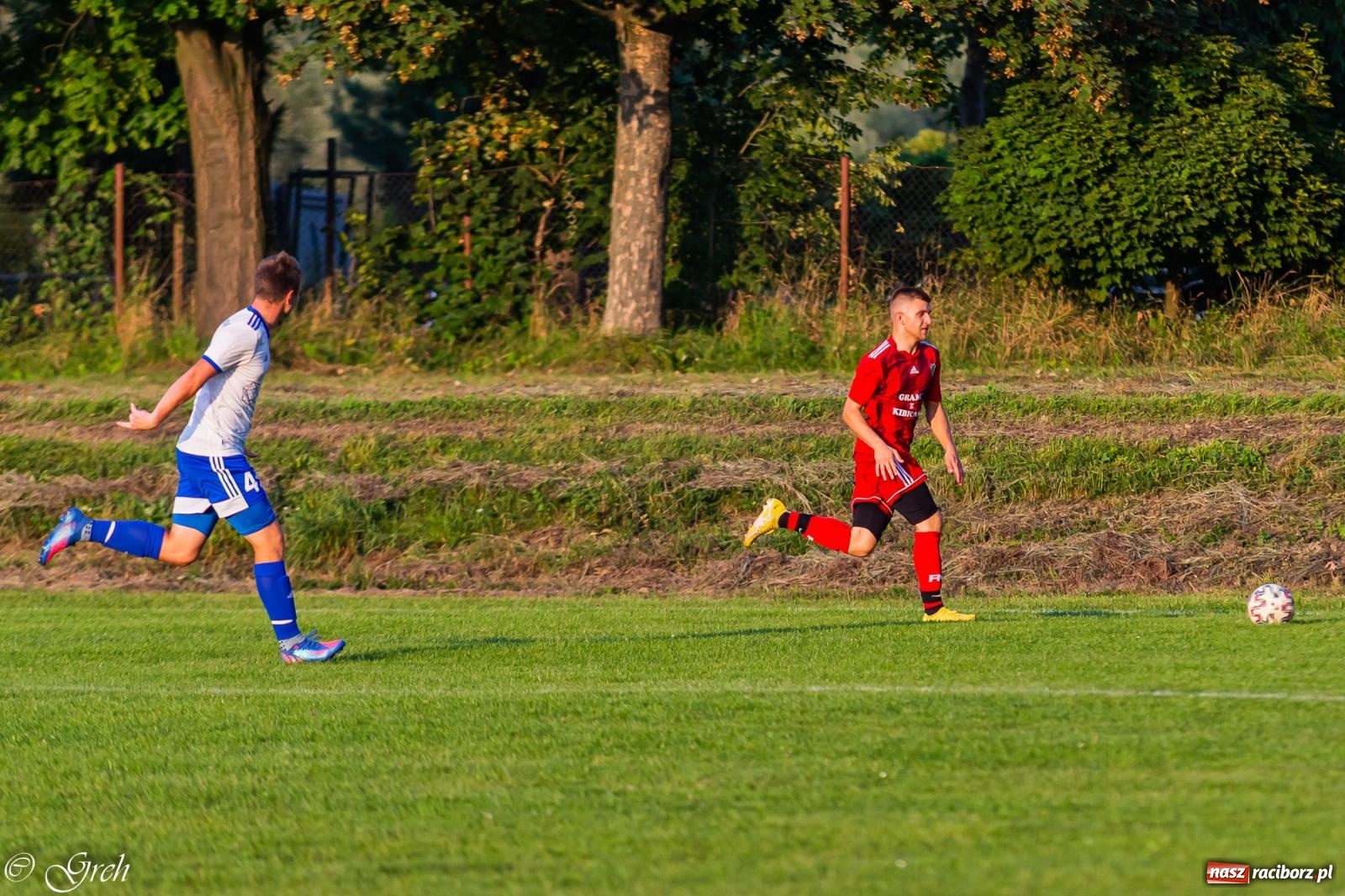 Zdjęcie w galerii na portalu naszraciborz.pl: Klasyczny hat-trick Dawida Lenarta pogrążył Markowice [FOTO] wiadomości z regionu