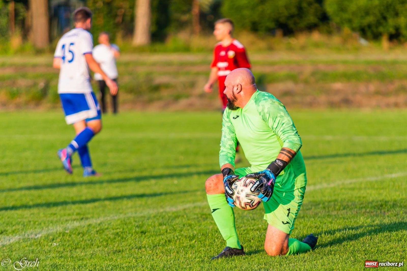Zdjęcie w galerii na portalu naszraciborz.pl: Klasyczny hat-trick Dawida Lenarta pogrążył Markowice [FOTO] wiadomości z regionu