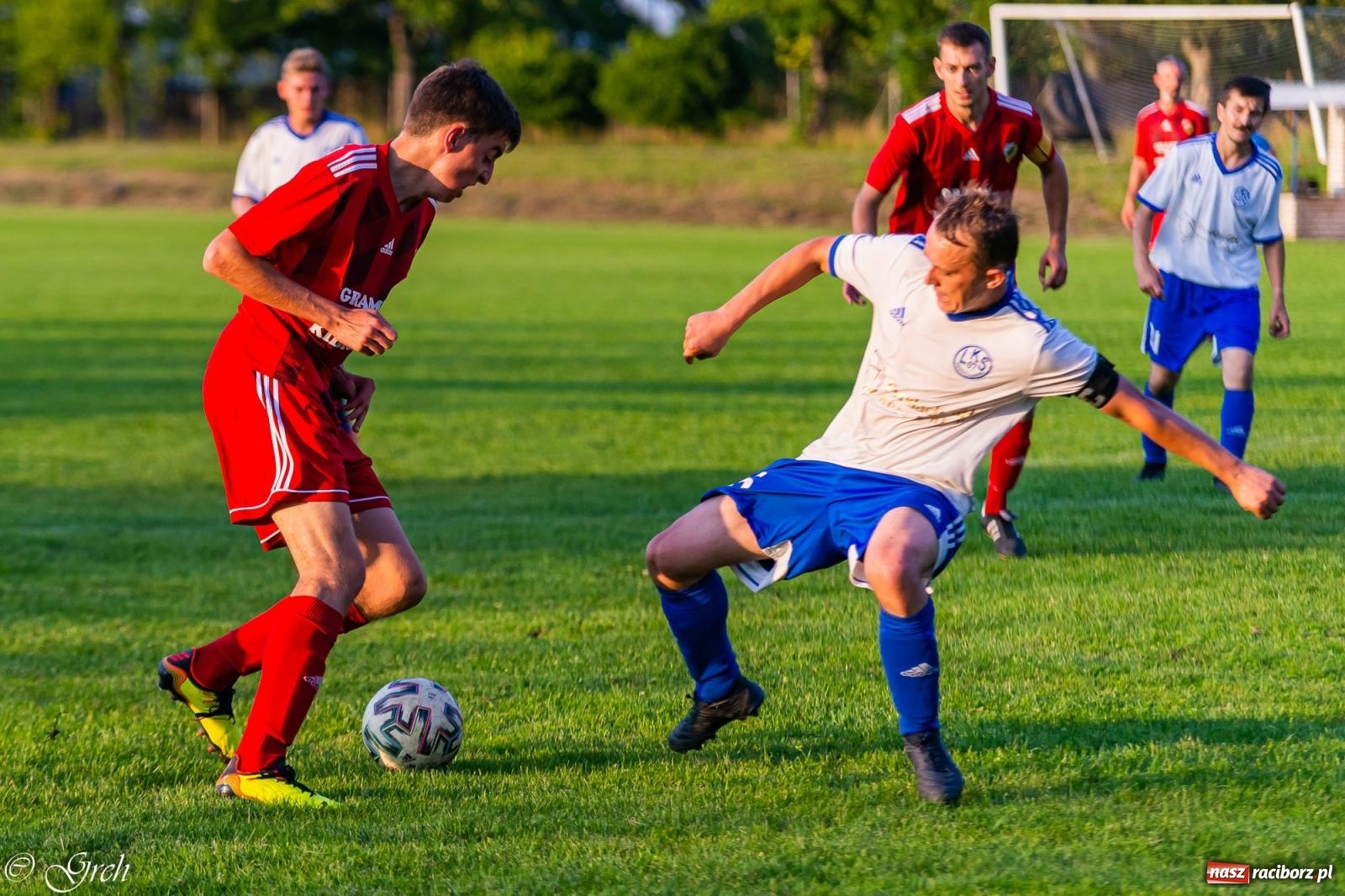 Zdjęcie w galerii na portalu naszraciborz.pl: Klasyczny hat-trick Dawida Lenarta pogrążył Markowice [FOTO] wiadomości z regionu