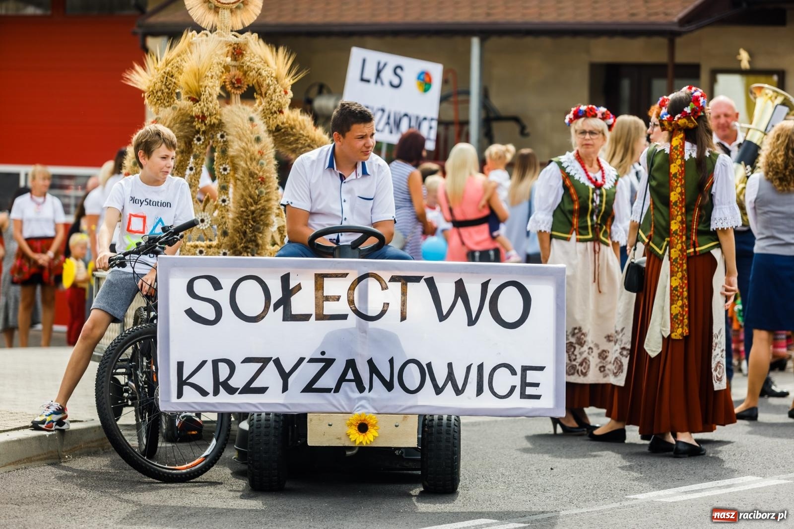 Zdjęcie w galerii na portalu naszraciborz.pl: Dożynki 2022. Krzyżanowice dziękują za plony [FOTO i WIDEO] wiadomości z regionu