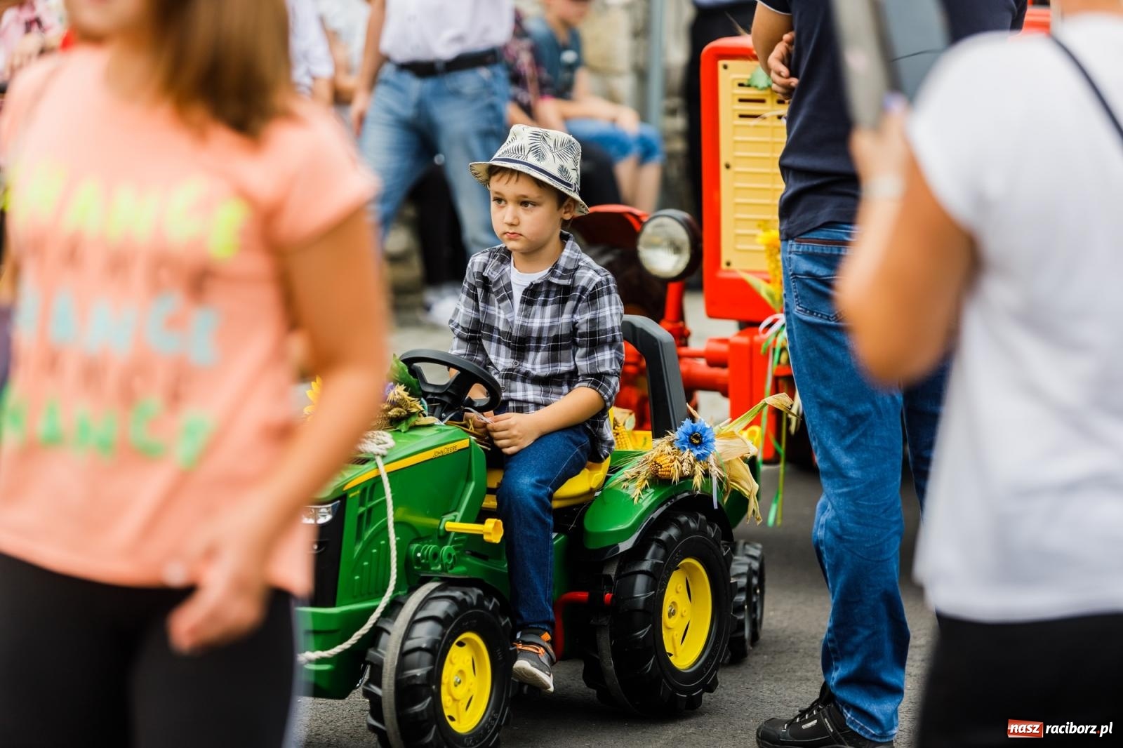 Zdjęcie w galerii na portalu naszraciborz.pl: Dożynki 2022. Czy słońce, czy deszcz, w Owsiszczach fajnie jest [FOTO i WIDEO] wiadomości z regionu