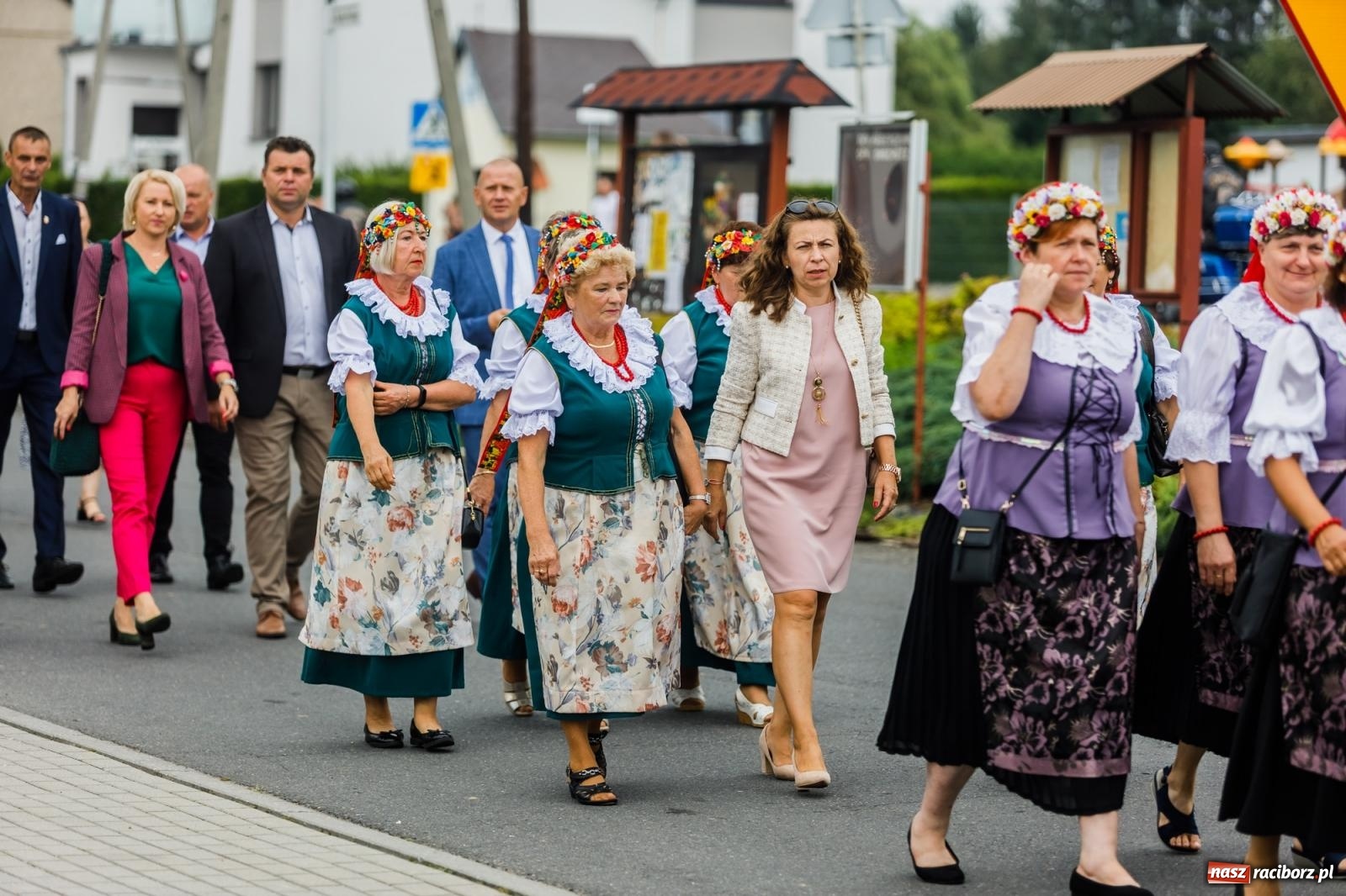 Zdjęcie w galerii na portalu naszraciborz.pl: Dożynki 2022. Czy słońce, czy deszcz, w Owsiszczach fajnie jest [FOTO i WIDEO] wiadomości z regionu