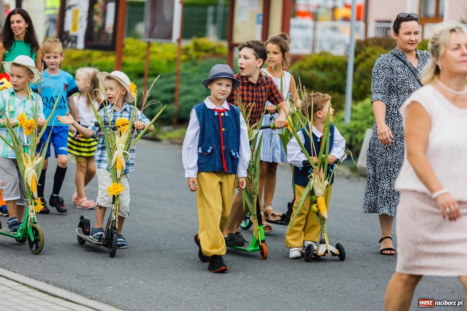 Zdjęcie w galerii na portalu naszraciborz.pl: Dożynki 2022. Czy słońce, czy deszcz, w Owsiszczach fajnie jest [FOTO i WIDEO] wiadomości z regionu
