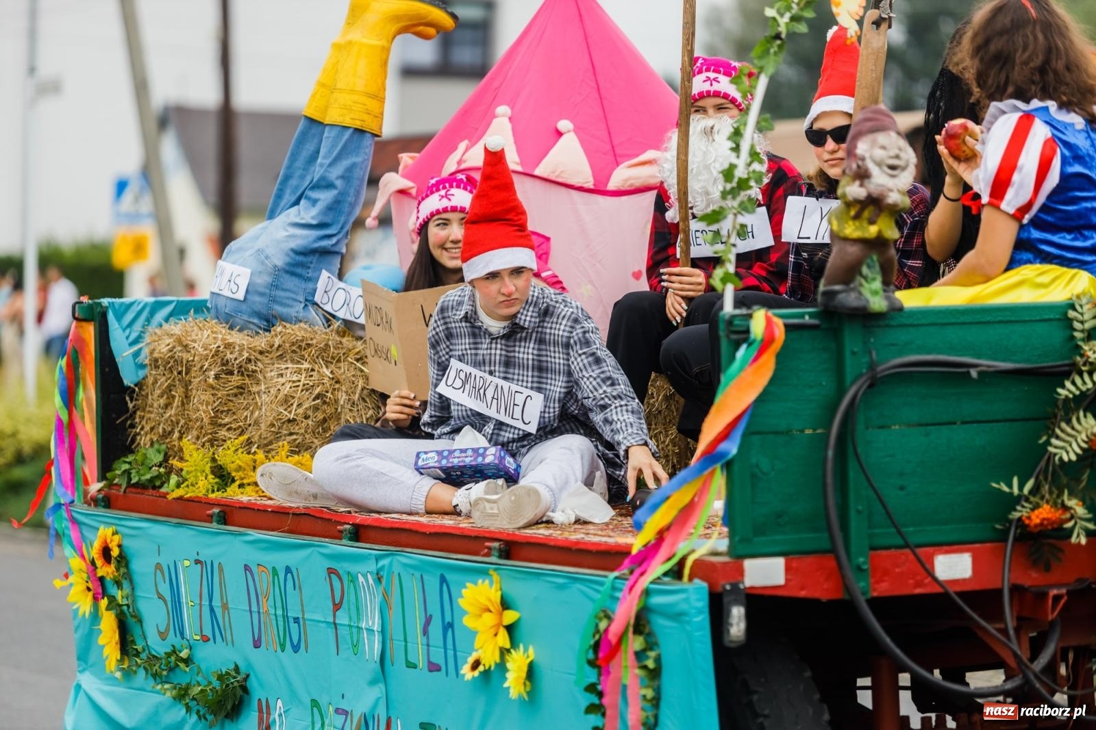 Zdjęcie w galerii na portalu naszraciborz.pl: Dożynki 2022. Czy słońce, czy deszcz, w Owsiszczach fajnie jest [FOTO i WIDEO] wiadomości z regionu