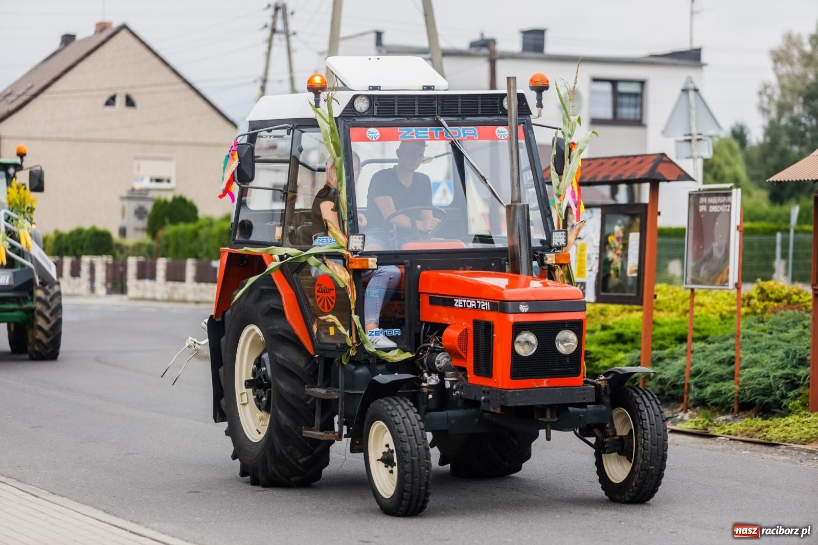 Zdjęcie w galerii na portalu naszraciborz.pl: Dożynki 2022. Czy słońce, czy deszcz, w Owsiszczach fajnie jest [FOTO i WIDEO] wiadomości z regionu