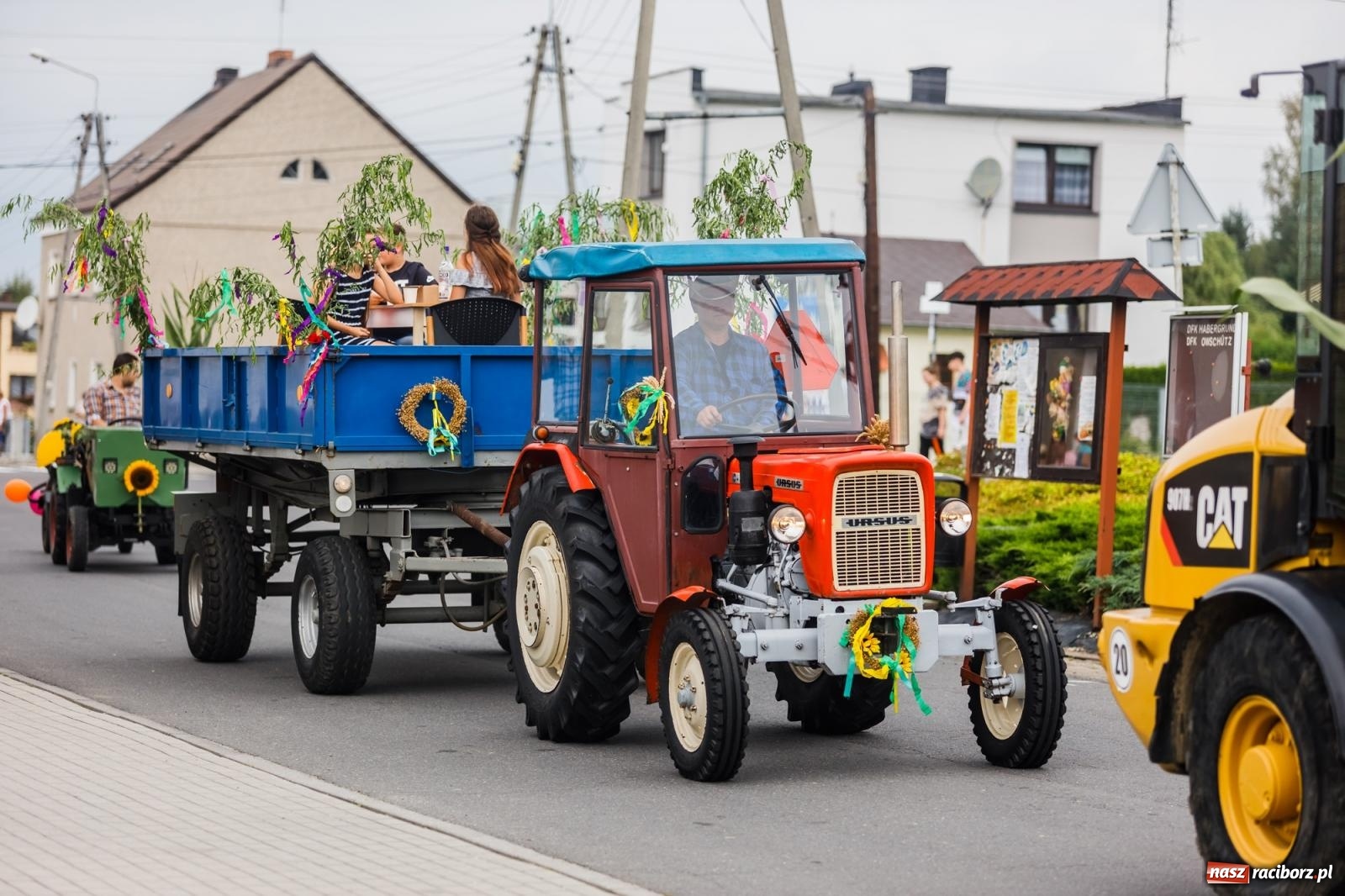 Zdjęcie w galerii na portalu naszraciborz.pl: Dożynki 2022. Czy słońce, czy deszcz, w Owsiszczach fajnie jest [FOTO i WIDEO] wiadomości z regionu
