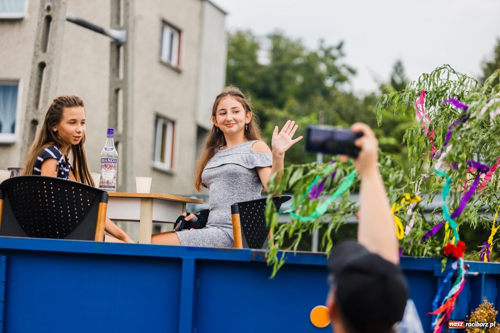 Zdjęcie w galerii na portalu naszraciborz.pl: Dożynki 2022. Czy słońce, czy deszcz, w Owsiszczach fajnie jest [FOTO i WIDEO] wiadomości z regionu