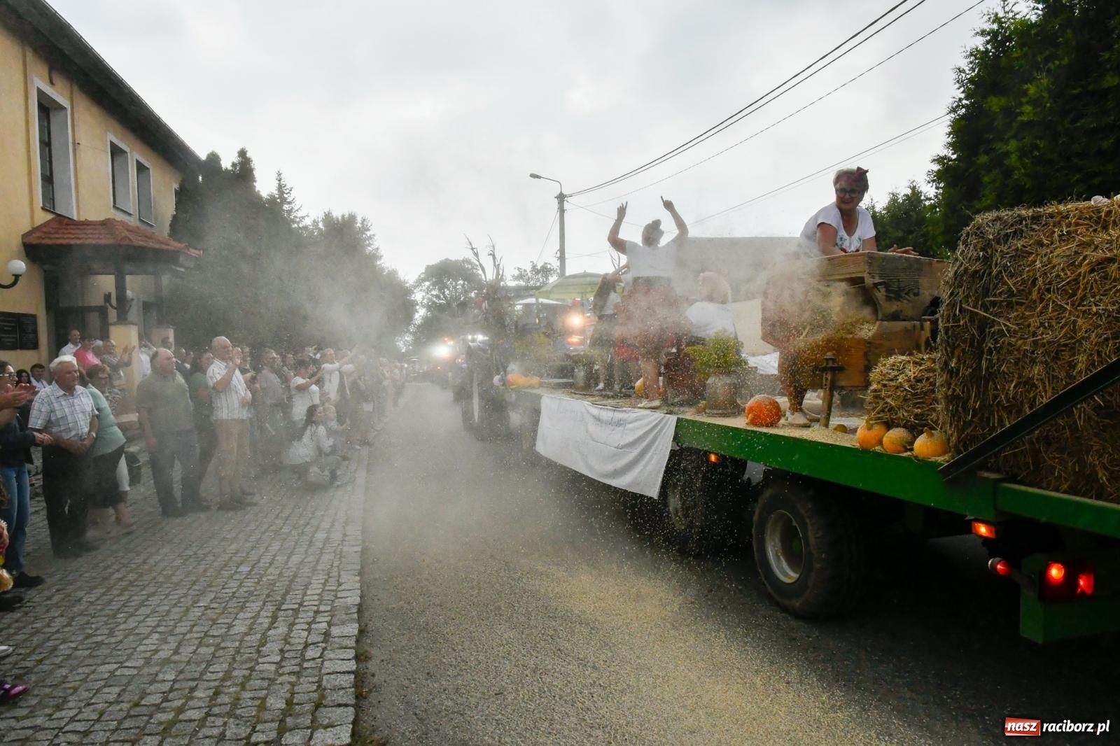 Zdjęcie w galerii na portalu naszraciborz.pl: Dożynki powiatowe w Łubowicach i Grzegorzowicach [FOTO i WIDEO] wiadomości z regionu