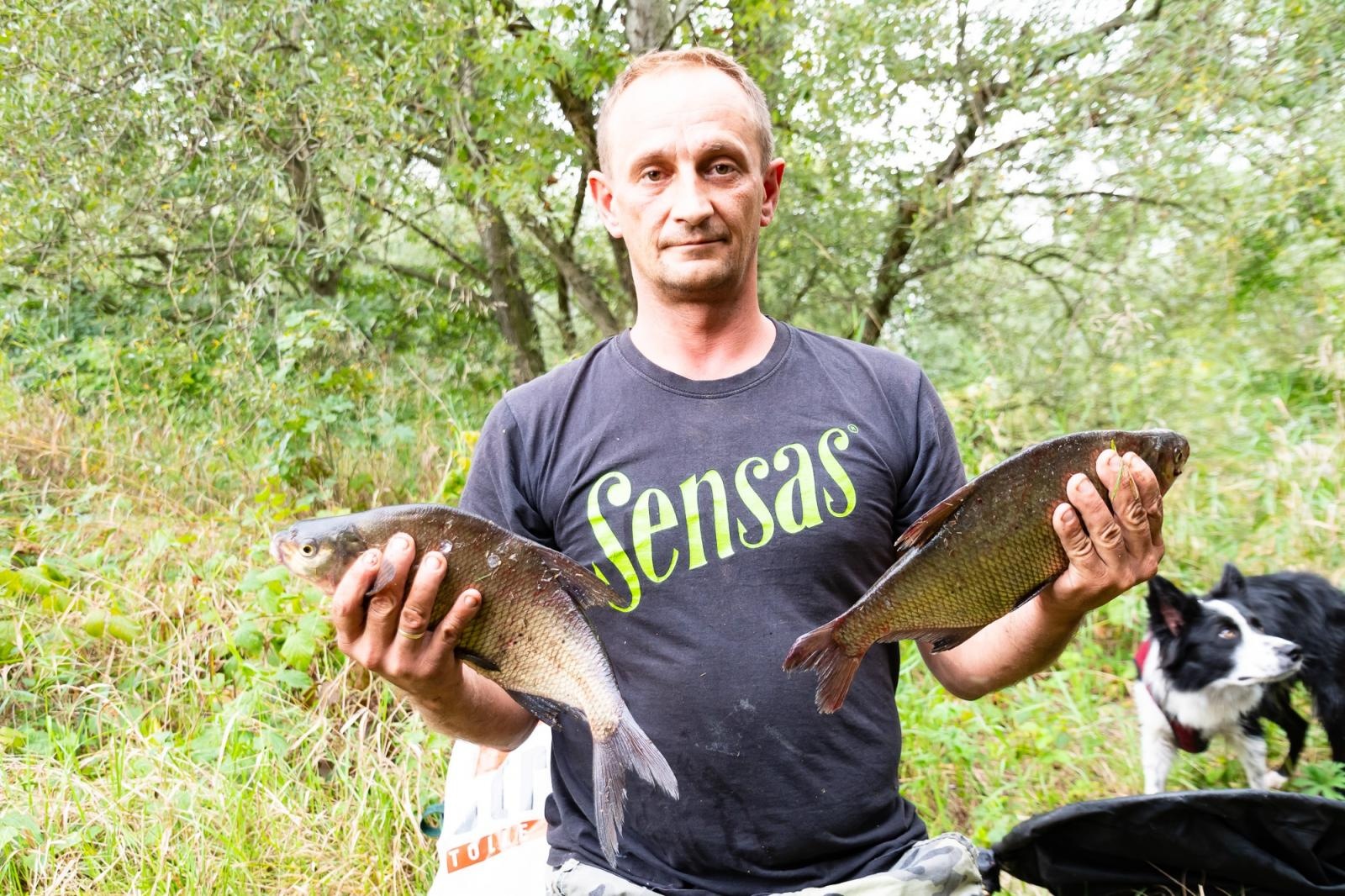 Zdjęcie w galerii na portalu naszraciborz.pl: Taaka ryba! Zawody wędkarskie koła COBEX SGL Racibórz na Dużej Wodzie w Łęgu wiadomości z regionu