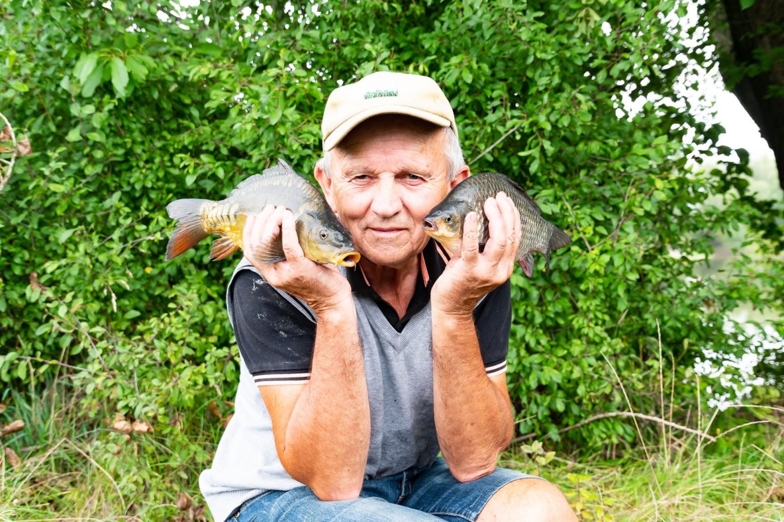 Zdjęcie w galerii na portalu naszraciborz.pl: Taaka ryba! Zawody wędkarskie koła COBEX SGL Racibórz na Dużej Wodzie w Łęgu wiadomości z regionu