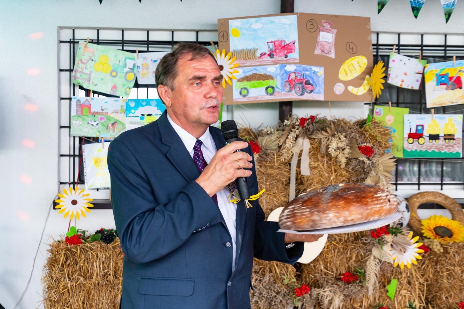 Zdjęcie w galerii na portalu naszraciborz.pl: Dożynki w Cyprzanowie. Kameralnie, religijnie i rodzinnie wiadomości z regionu