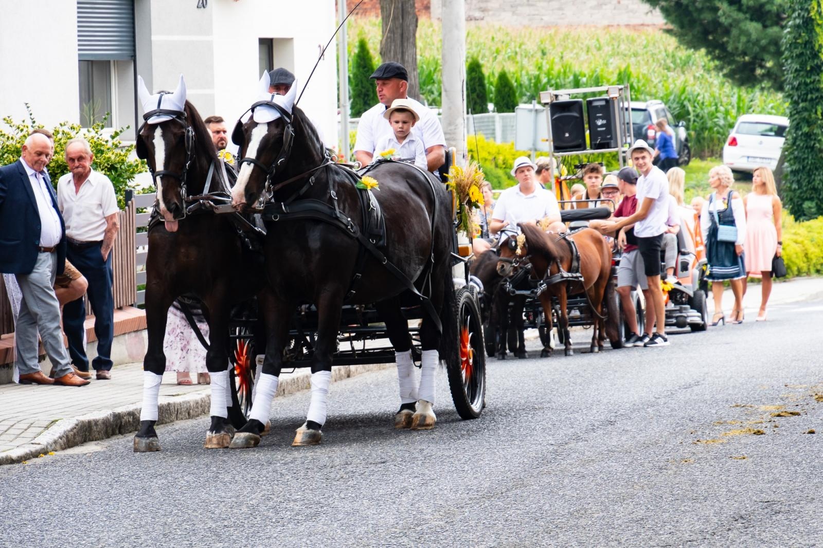 Zdjęcie w galerii na portalu naszraciborz.pl: Dożynki w Cyprzanowie. Kameralnie, religijnie i rodzinnie wiadomości z regionu