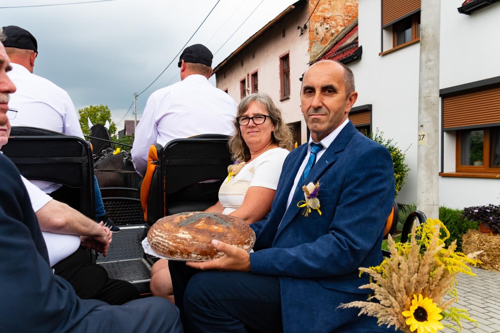 Zdjęcie w galerii na portalu naszraciborz.pl: Dożynki w Cyprzanowie. Kameralnie, religijnie i rodzinnie wiadomości z regionu