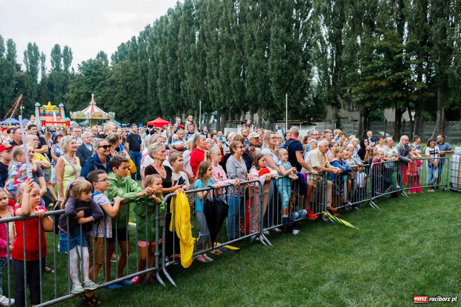 Zdjęcie w galerii na portalu naszraciborz.pl: Arka Noego na pikniku w Raciborzu wiadomości z regionu