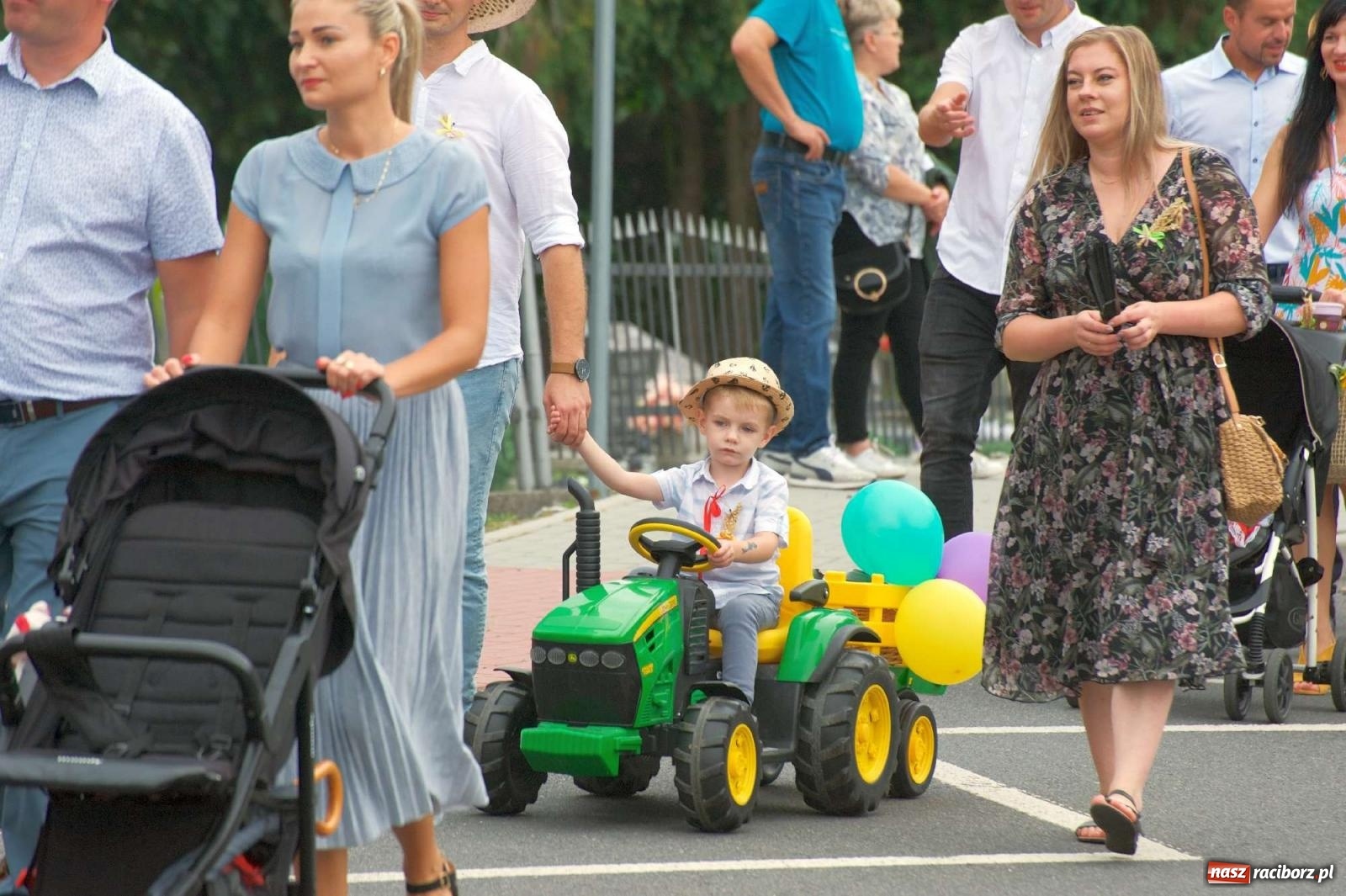 Zdjęcie w galerii na portalu naszraciborz.pl: Co tam się działo! Powiatowe święto plonów na bis [FOTO] wiadomości z regionu
