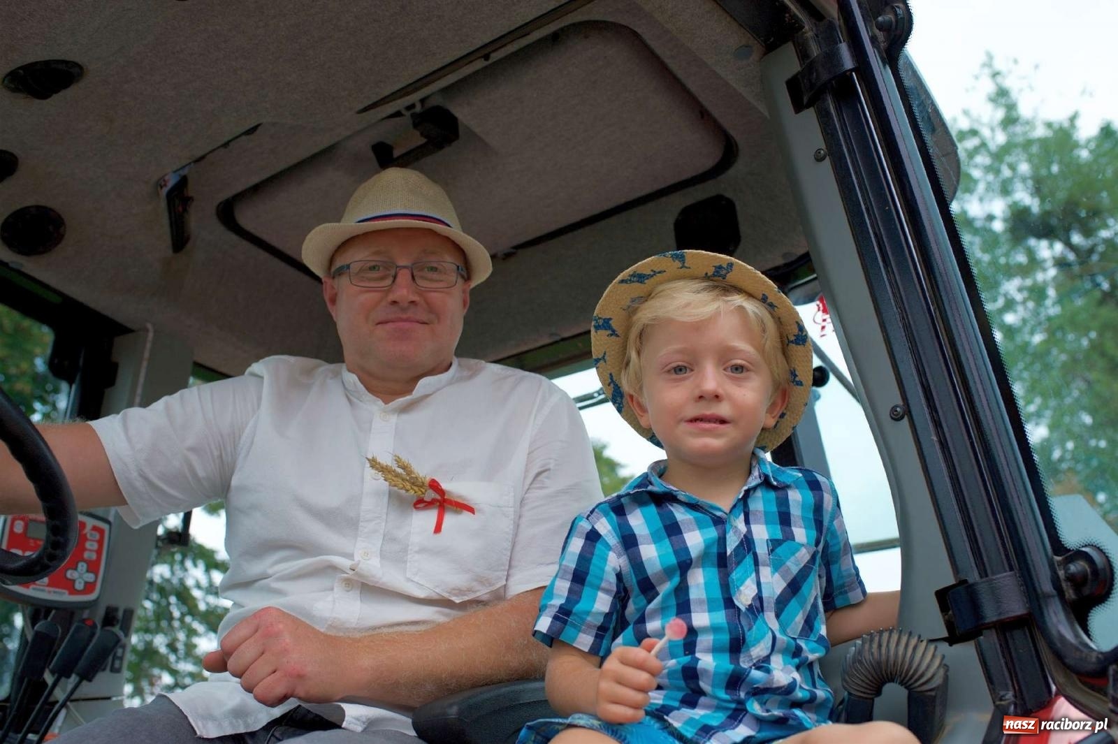 Zdjęcie w galerii na portalu naszraciborz.pl: Co tam się działo! Powiatowe święto plonów na bis [FOTO] wiadomości z regionu