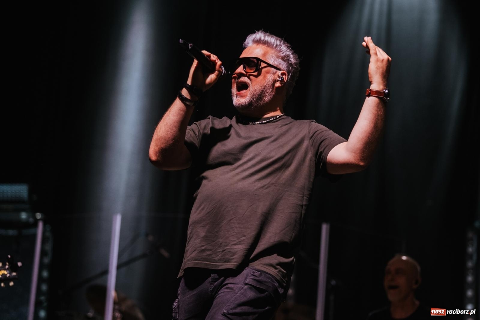 Zdjęcie w galerii na portalu naszraciborz.pl: IRA w Raciborzu. Koncert przyciągnął tłumy [FOTO i WIDEO] wiadomości z regionu