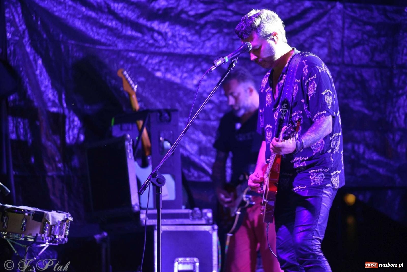 Zdjęcie w galerii na portalu naszraciborz.pl: IRA w Raciborzu. Koncert przyciągnął tłumy [FOTO i WIDEO] wiadomości z regionu