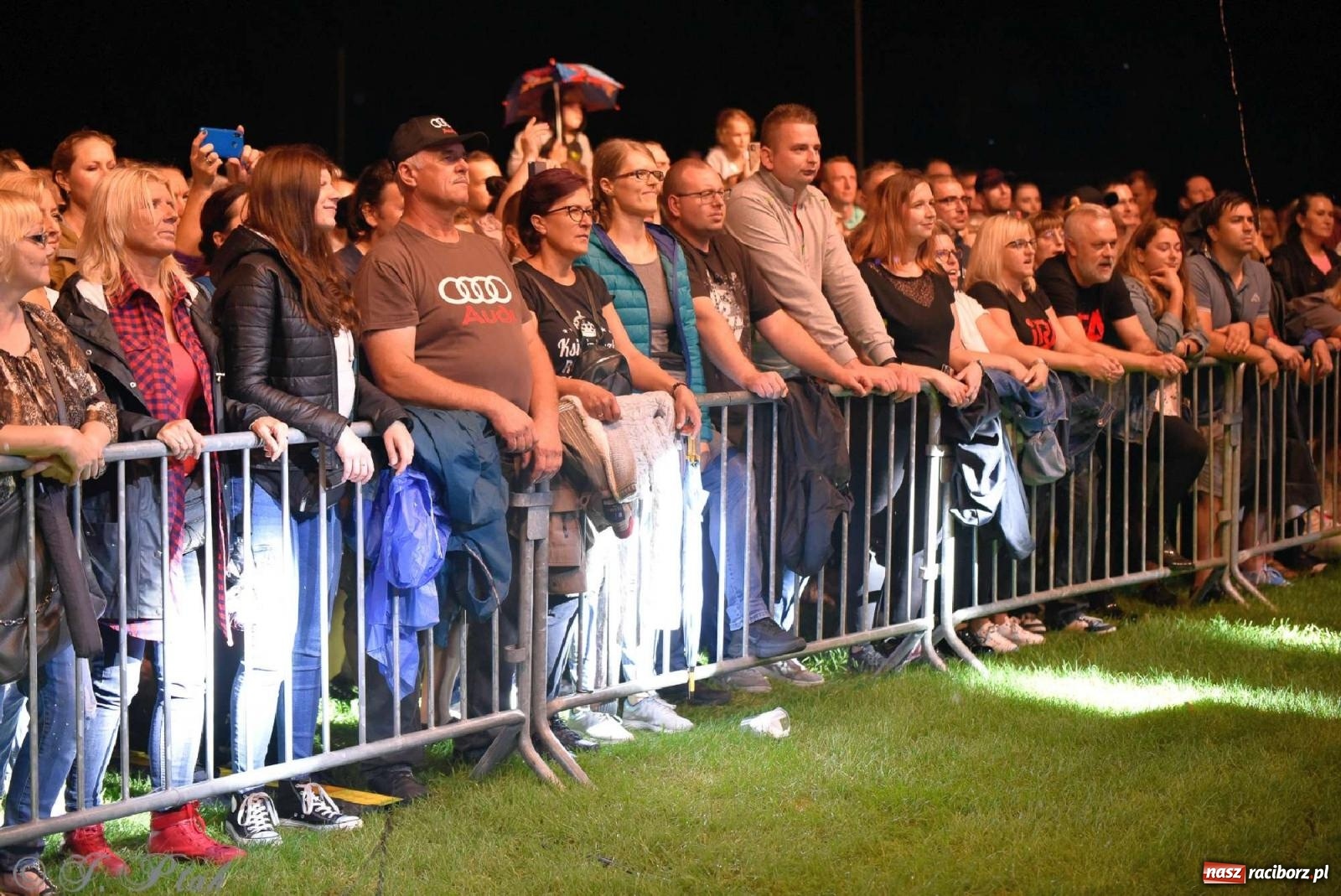 Zdjęcie w galerii na portalu naszraciborz.pl: IRA w Raciborzu. Koncert przyciągnął tłumy [FOTO i WIDEO] wiadomości z regionu