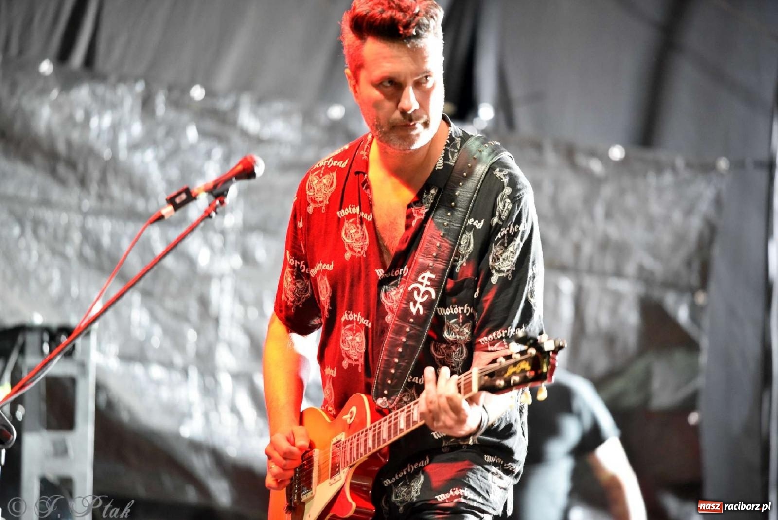 Zdjęcie w galerii na portalu naszraciborz.pl: IRA w Raciborzu. Koncert przyciągnął tłumy [FOTO i WIDEO] wiadomości z regionu