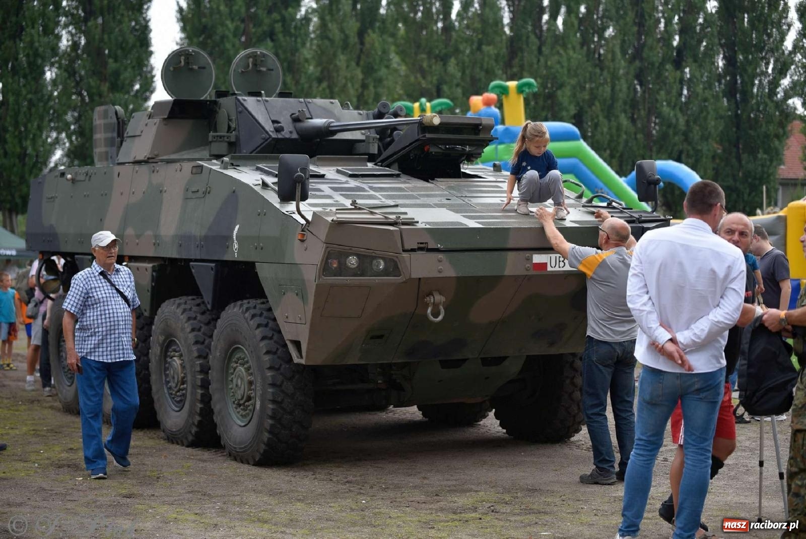 Zdjęcie w galerii na portalu naszraciborz.pl: Raciborska niedziela z mundurem przyciągnęła całe rodziny [FOTO i WIDEO] wiadomości z regionu