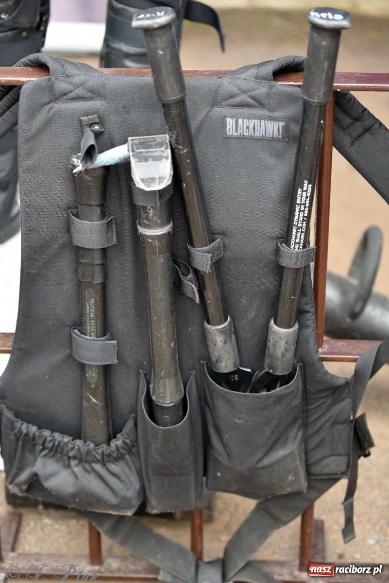 Zdjęcie w galerii na portalu naszraciborz.pl: Raciborska niedziela z mundurem przyciągnęła całe rodziny [FOTO i WIDEO] wiadomości z regionu