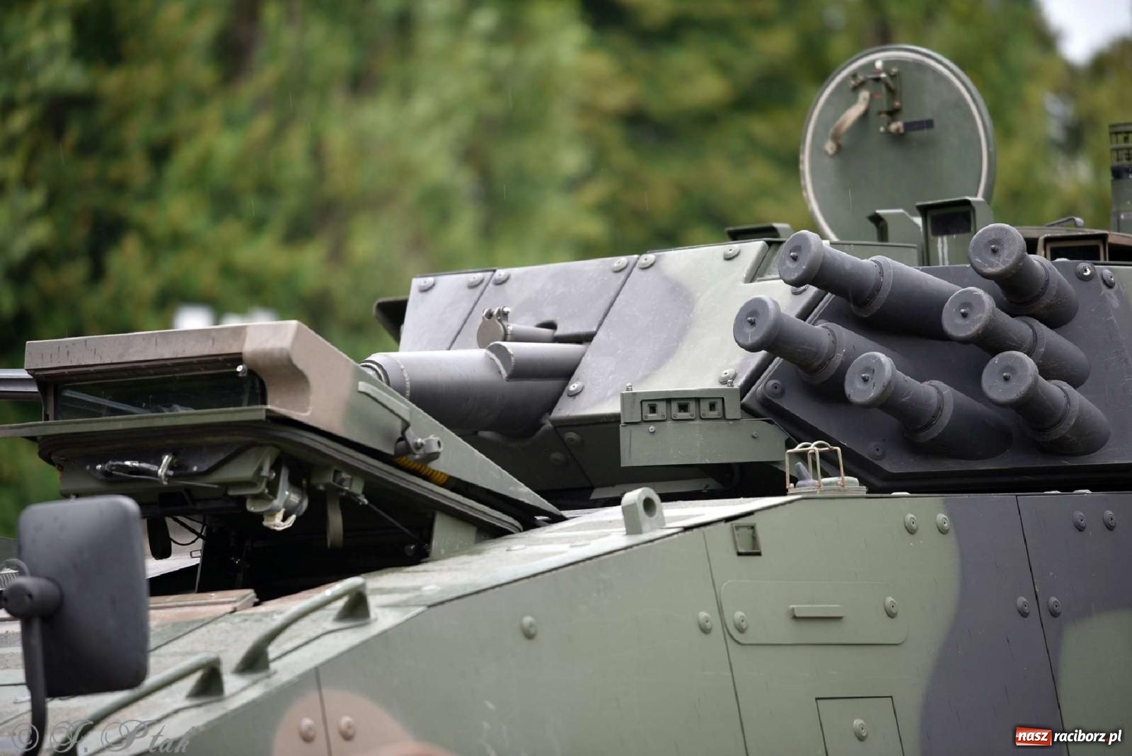 Zdjęcie w galerii na portalu naszraciborz.pl: Raciborska niedziela z mundurem przyciągnęła całe rodziny [FOTO i WIDEO] wiadomości z regionu