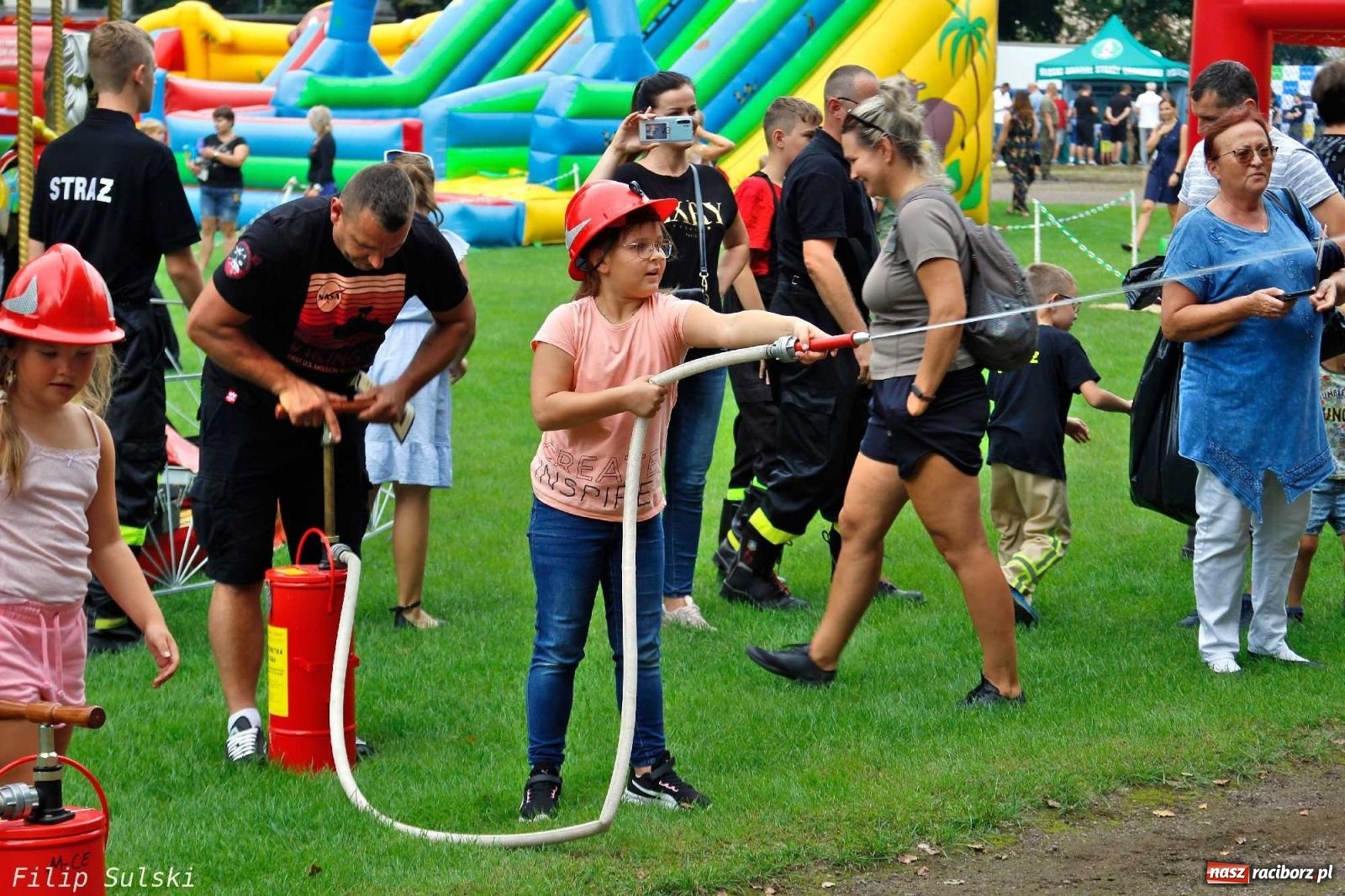 Zdjęcie w galerii na portalu naszraciborz.pl: Raciborska niedziela z mundurem przyciągnęła całe rodziny [FOTO i WIDEO] wiadomości z regionu