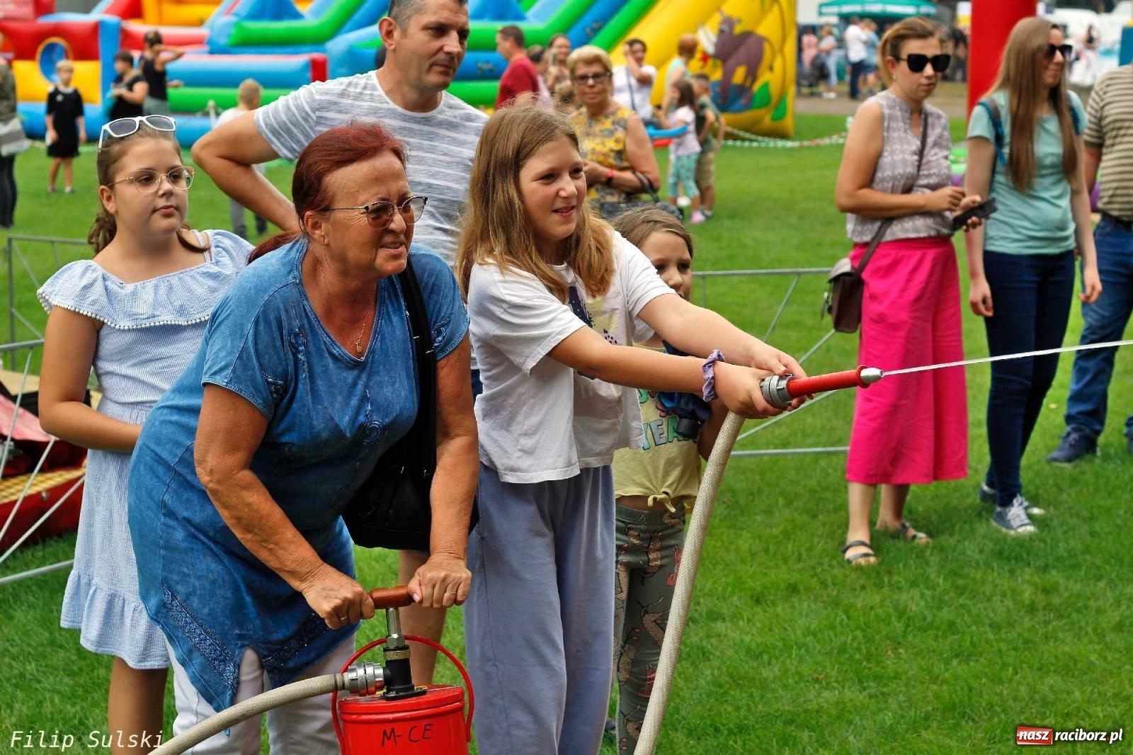 Zdjęcie w galerii na portalu naszraciborz.pl: Raciborska niedziela z mundurem przyciągnęła całe rodziny [FOTO i WIDEO] wiadomości z regionu